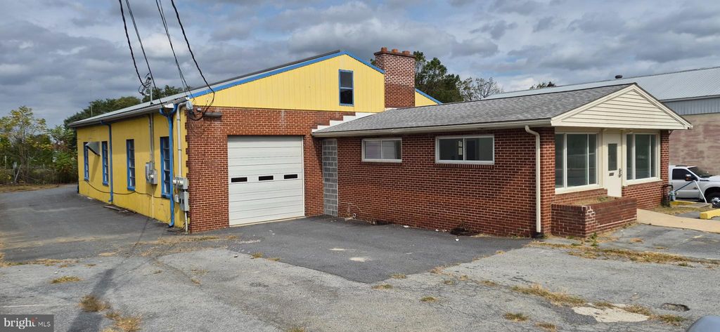Photo of 1023 Ranck Mill Rd, LANCASTER, PA 17602 (MLS # PALA2077876)