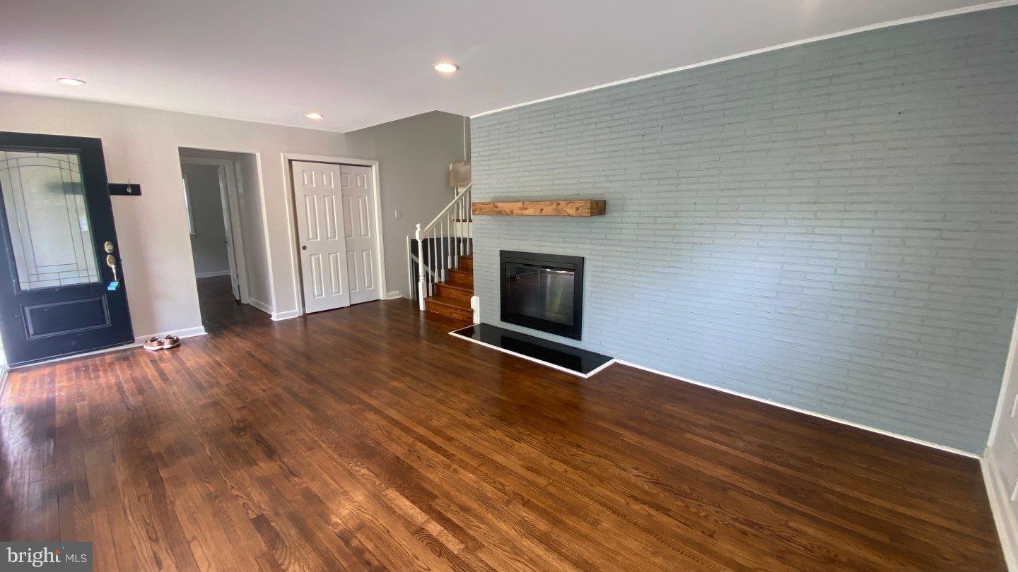 WEST LAUREL ACRES - Residential Lease