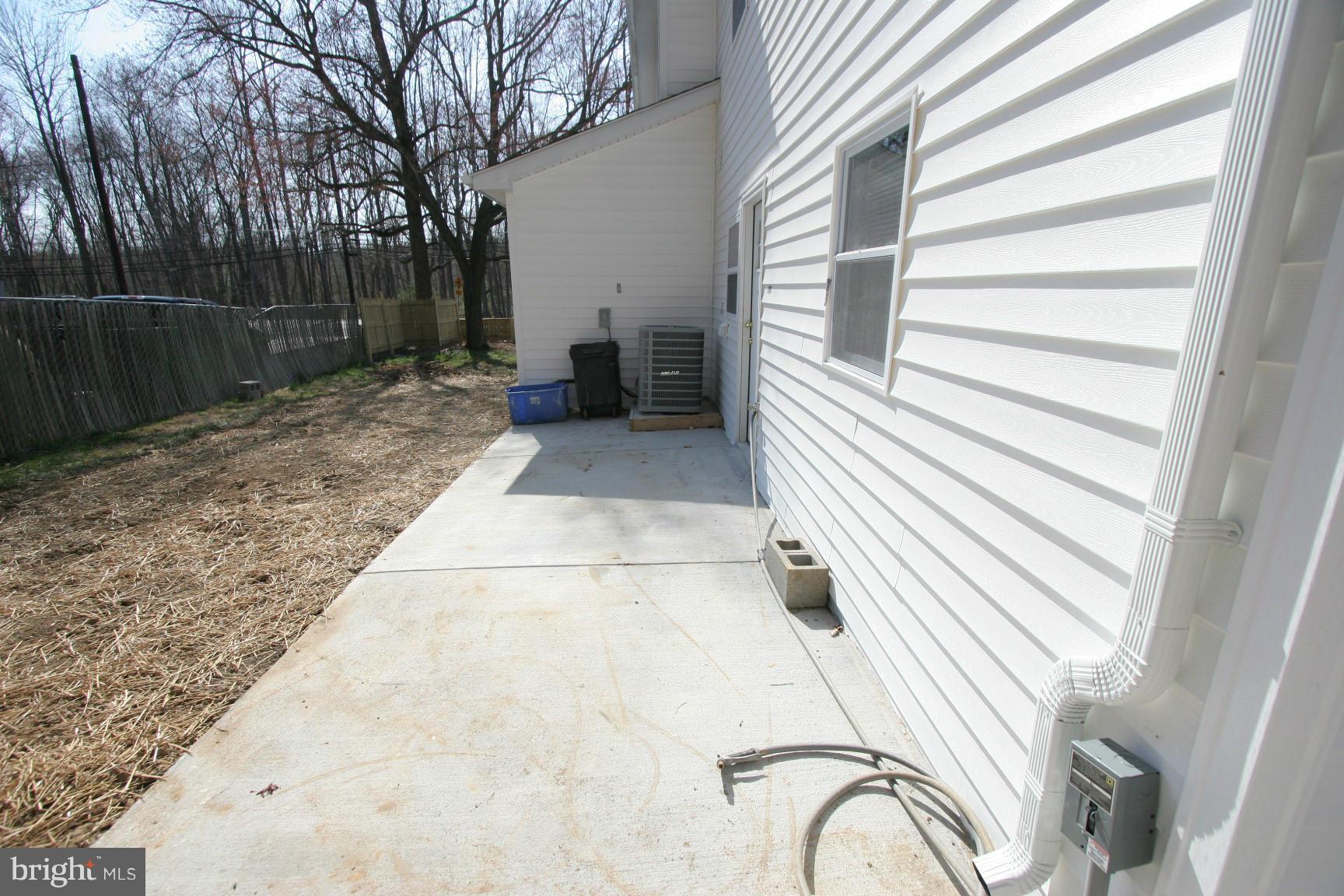 TEMPLE HILLS - Residential Lease