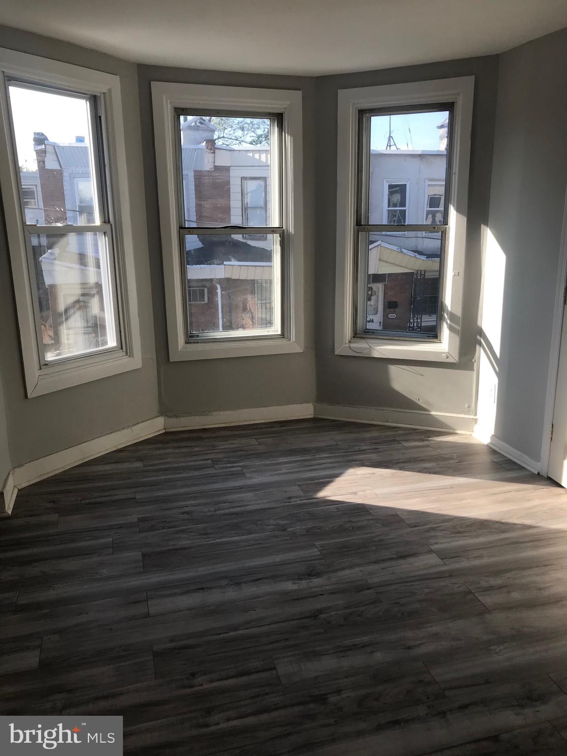 KENSINGTON - Residential