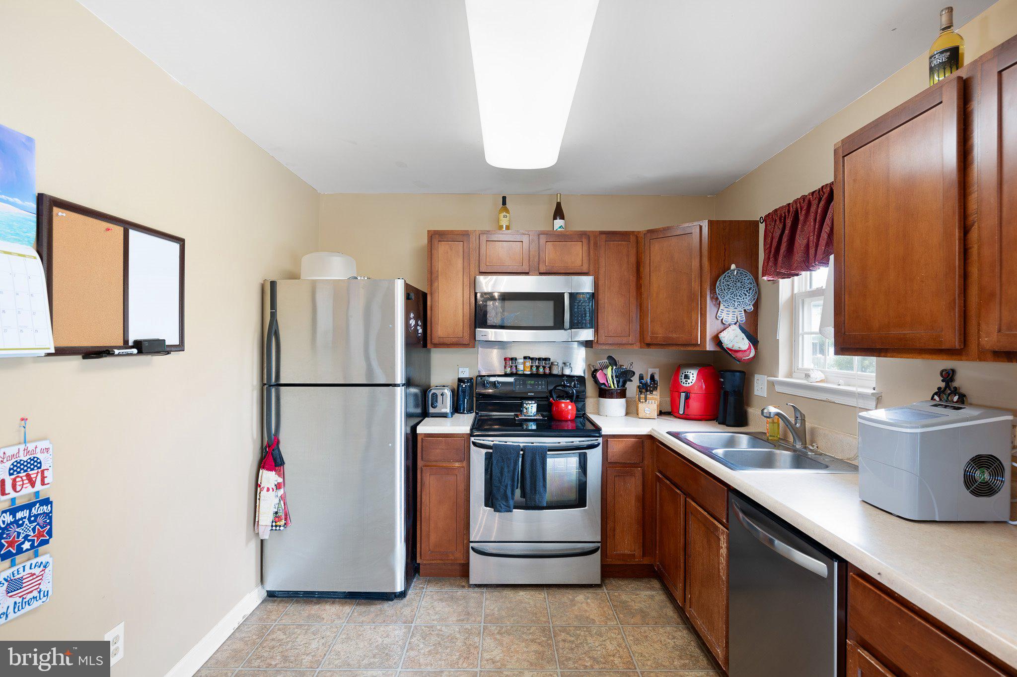 CAMBRIA VILLAGE - Residential