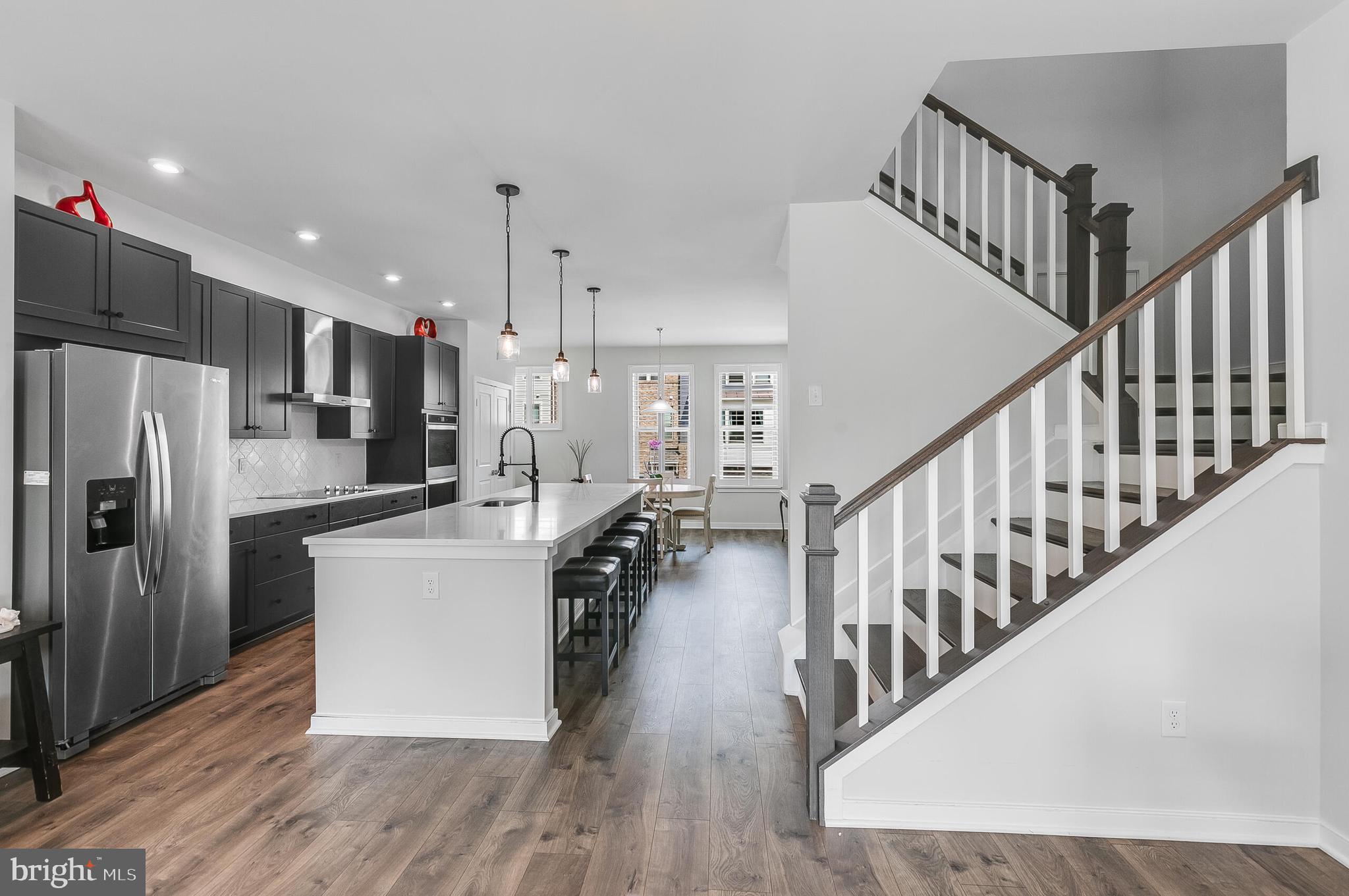 TOWNS AT CARTERS GROVE - Residential