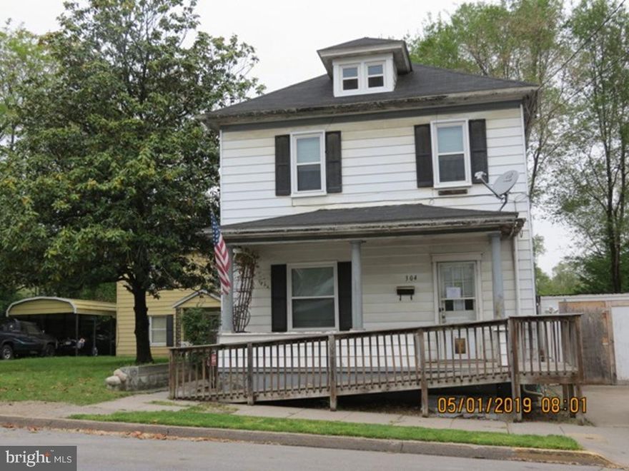 PRICE REDUCED!!!REDUCED!!!Property with 3BR and 1Ba. Convenient in-town location. The gas boiler is 4 yrs old approx.  This property would make a great investment. "Seller will not complete any repairs to the subject property, either lender or buyer requested. The property is sold in AS IS condition". The LOT sized is approx. Please verify it.