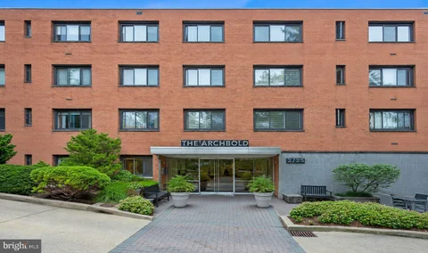 MLS: DCDC2279588