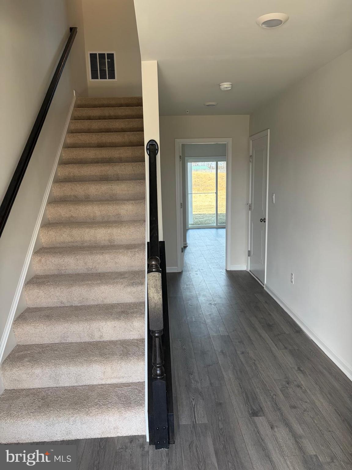 5036 SILVER OAK DRIVE