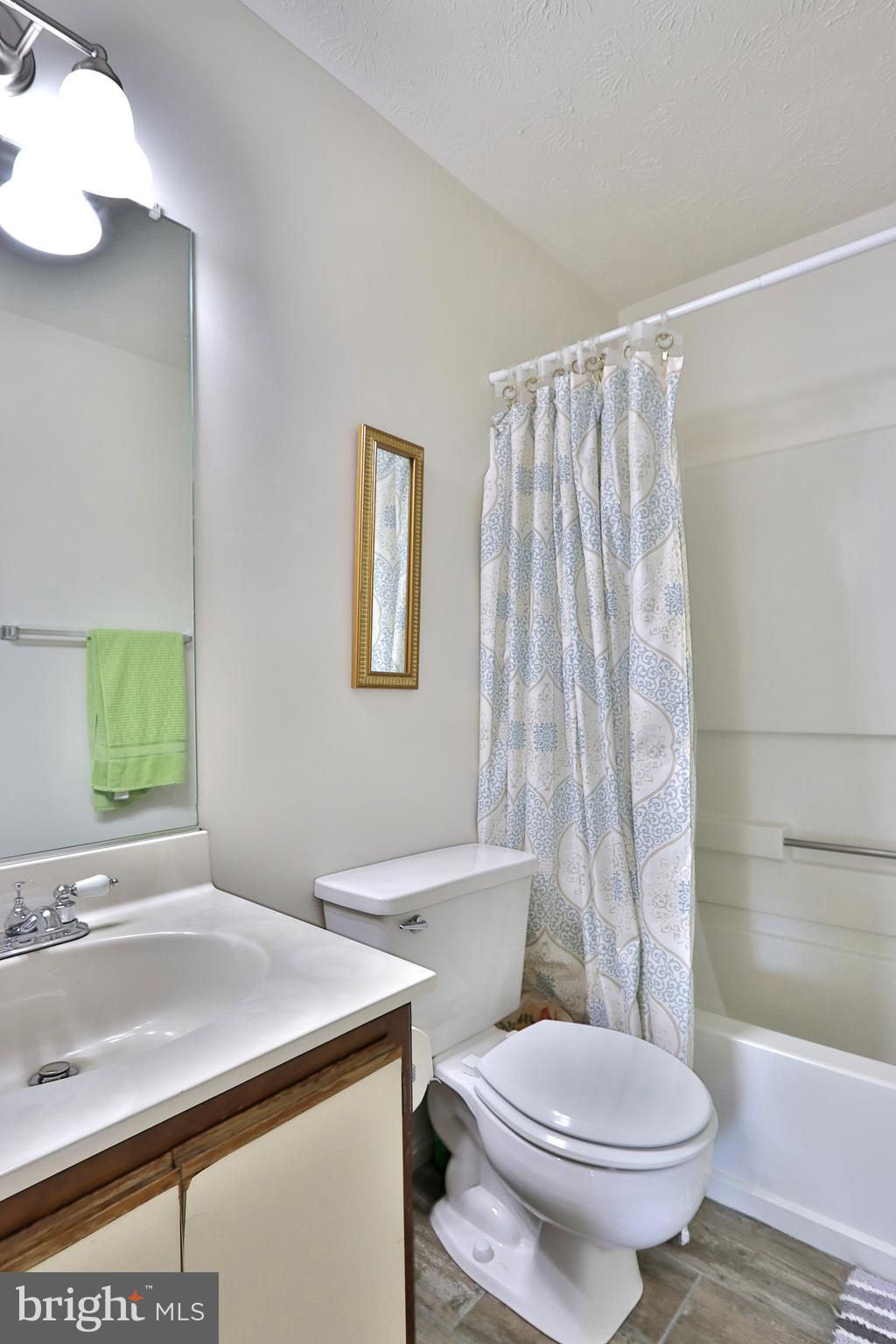 SINGLETONS GROVE - Residential