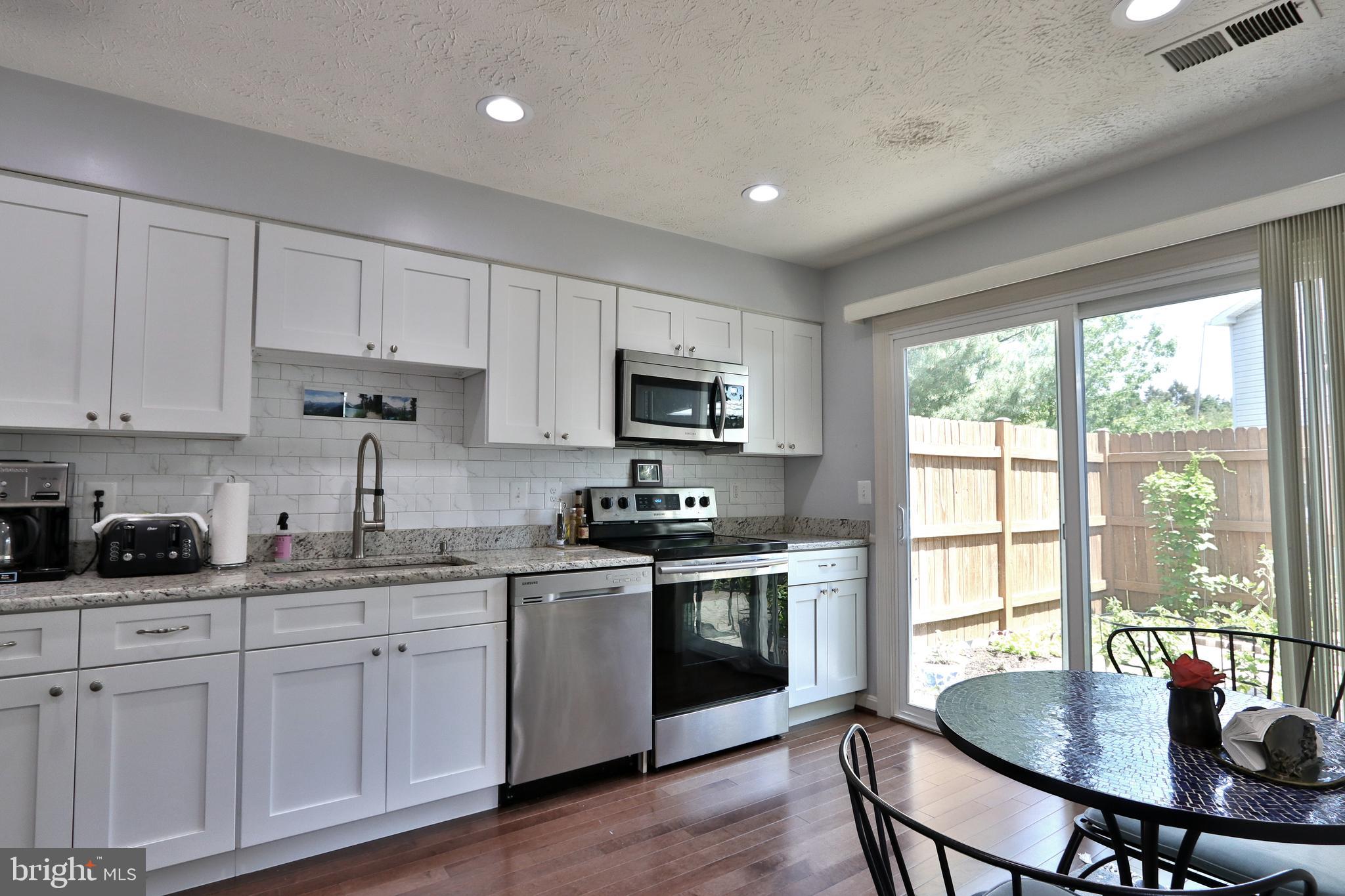 SINGLETONS GROVE - Residential