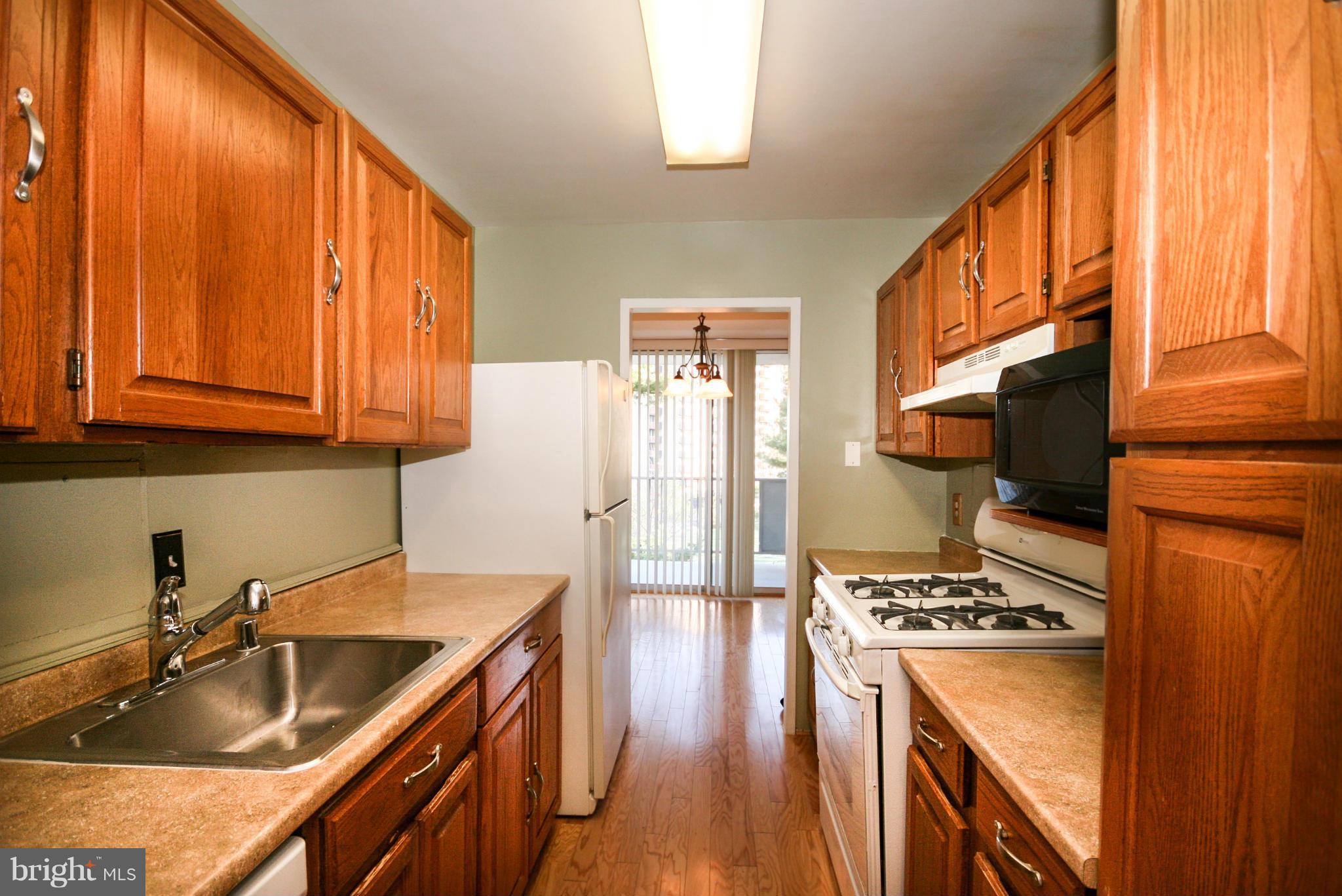 THE FOUNTAINS - Residential Lease