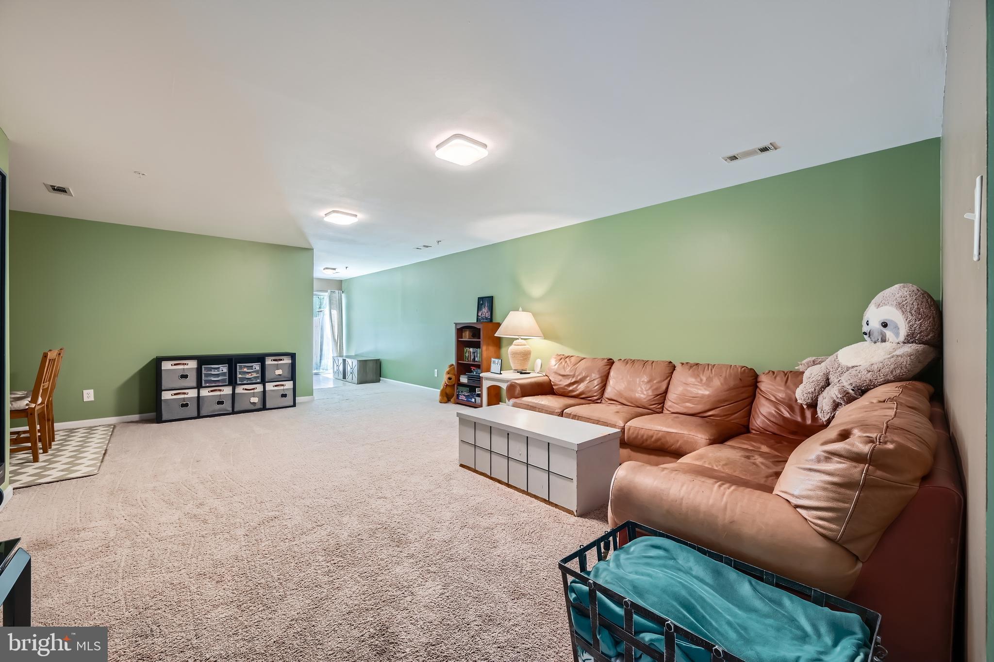 VILLAGE OF THOMAS RUN - Residential