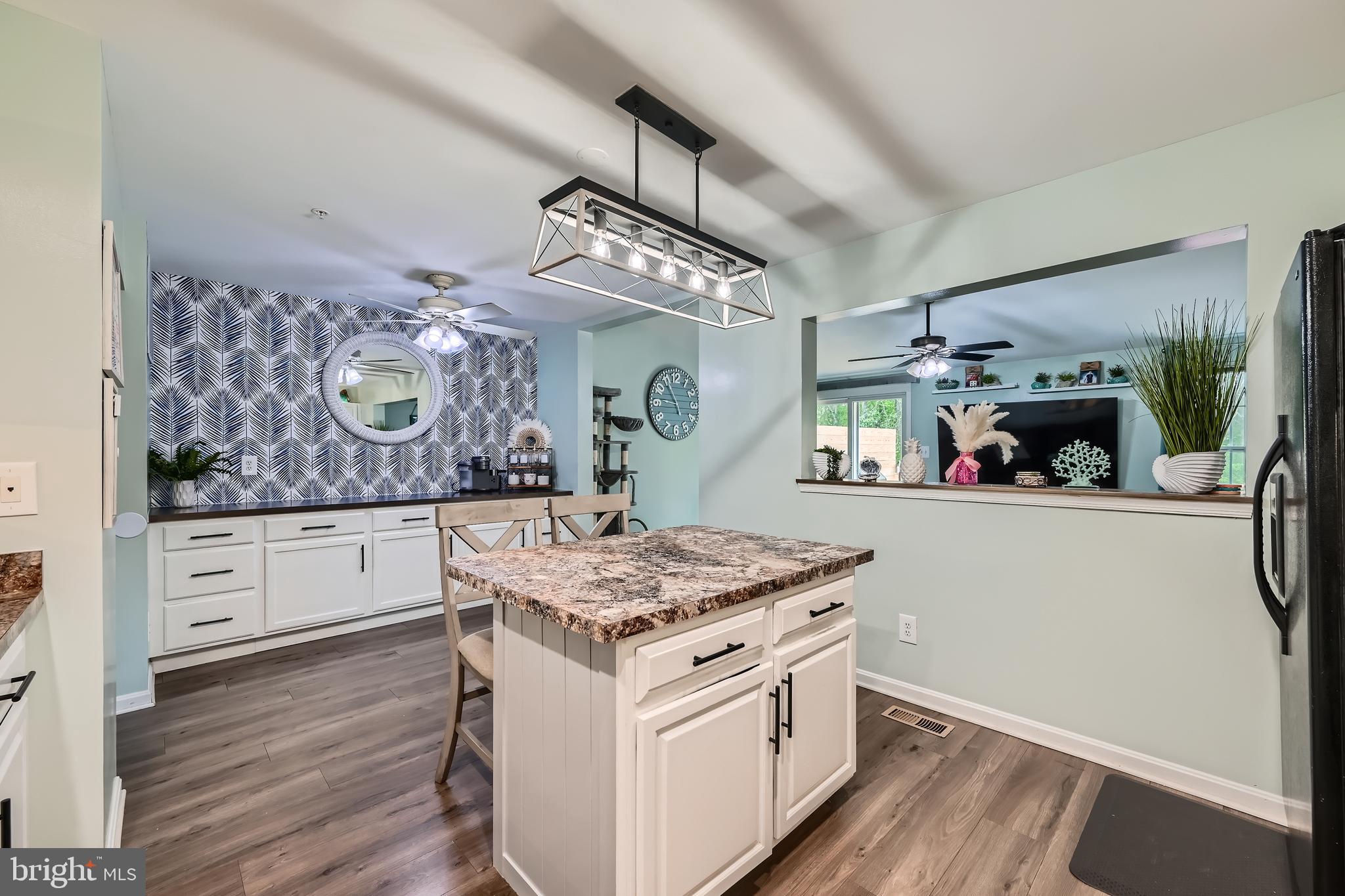 VILLAGE OF THOMAS RUN - Residential