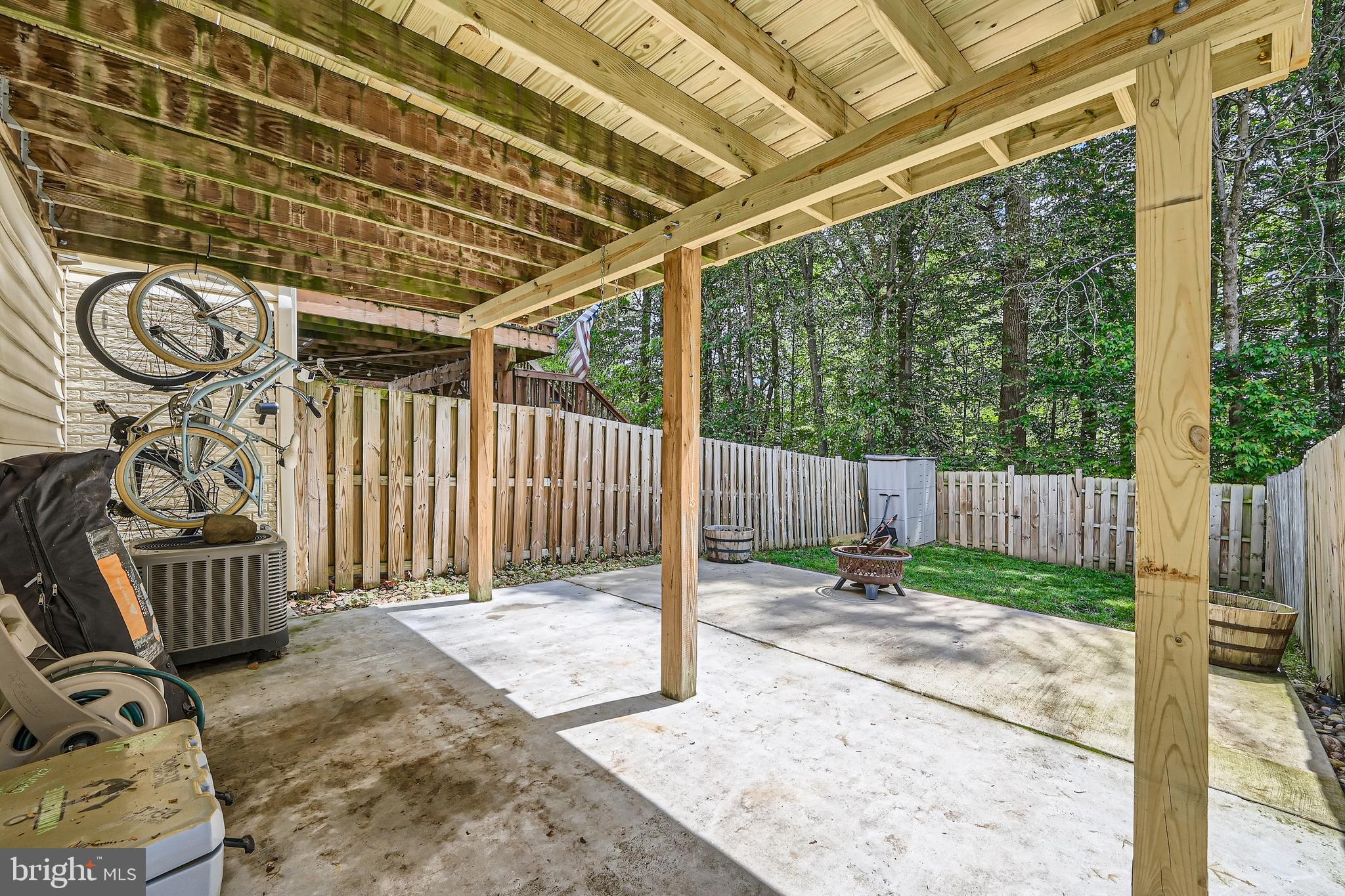 VILLAGE OF THOMAS RUN - Residential