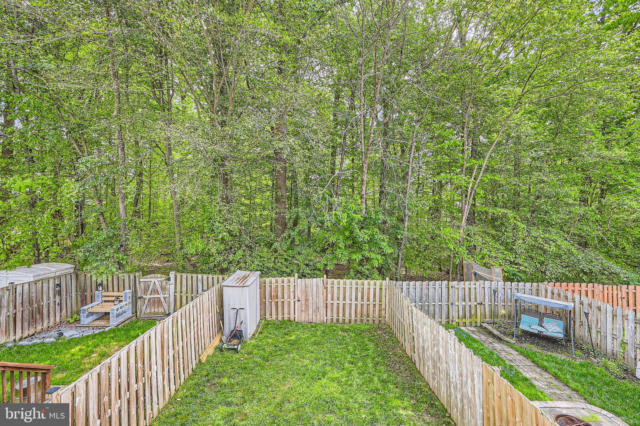 VILLAGE OF THOMAS RUN - Residential