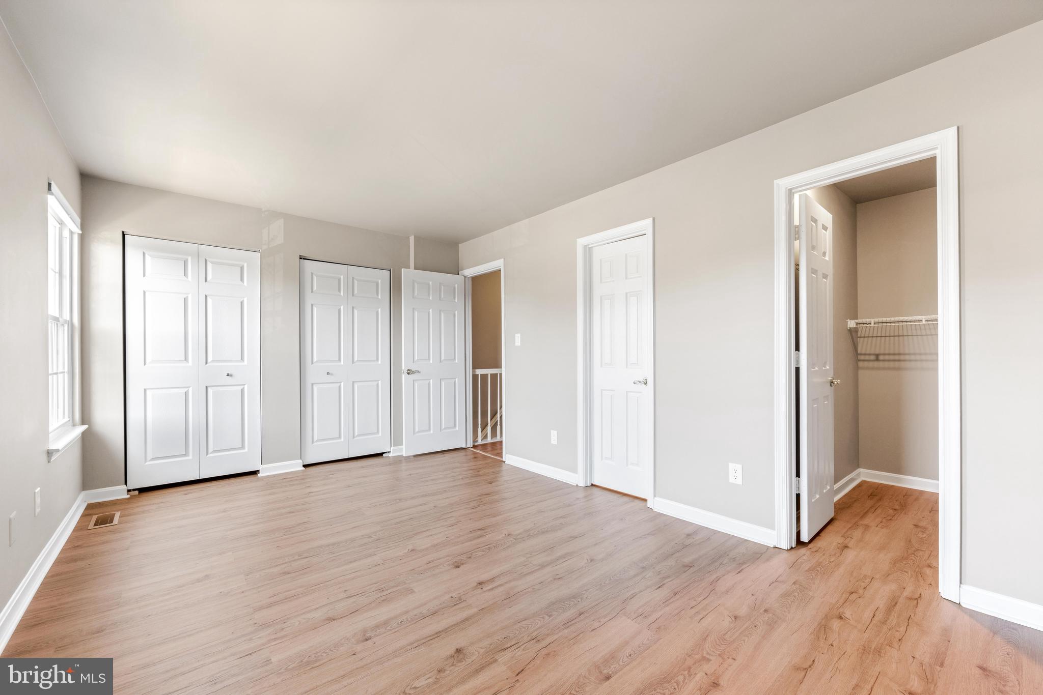 CONSTANT FRIENDSHIP - Residential