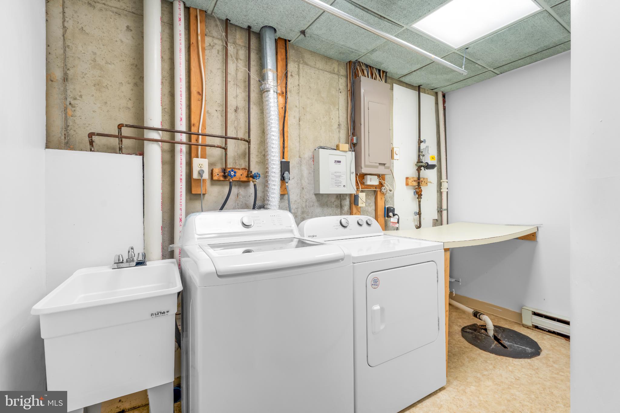 DORSEY HALL - Residential