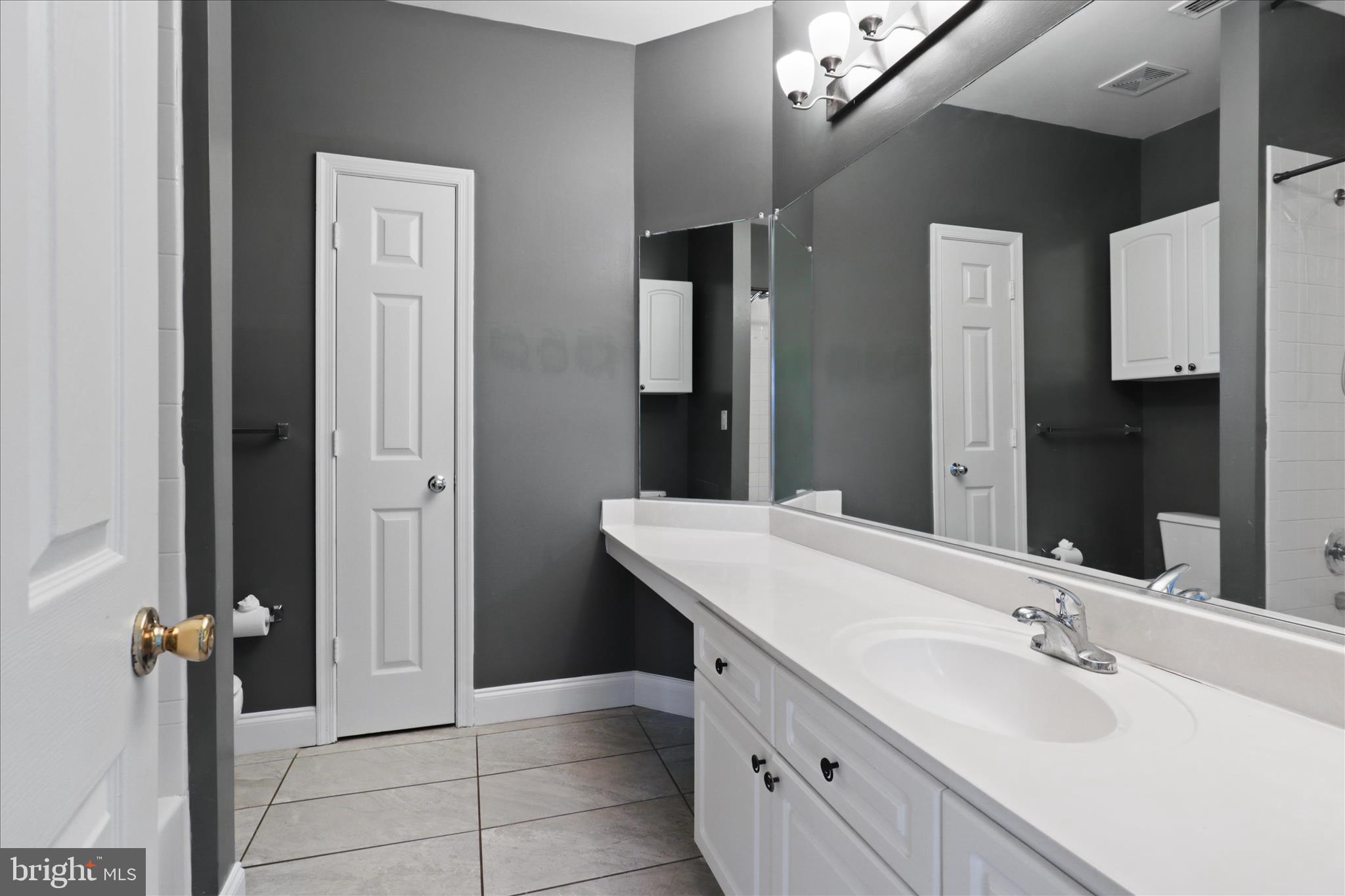 WORLDGATE - Residential Lease