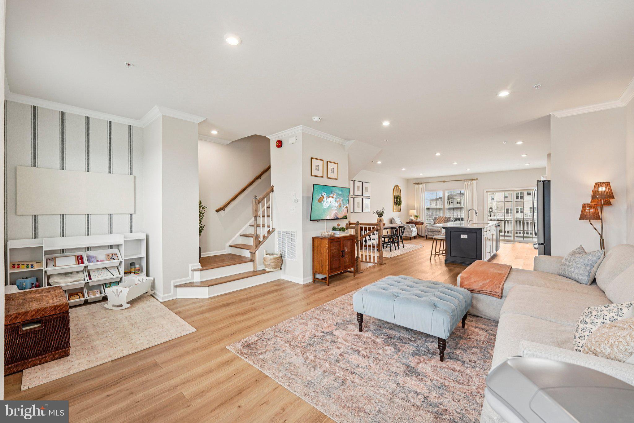 DUBLIN CROSSING - Residential