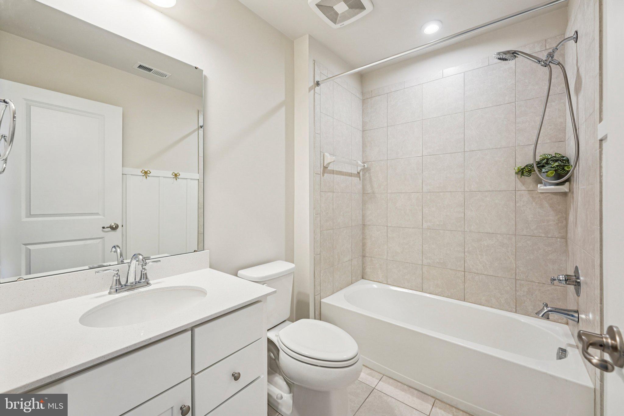 DUBLIN CROSSING - Residential