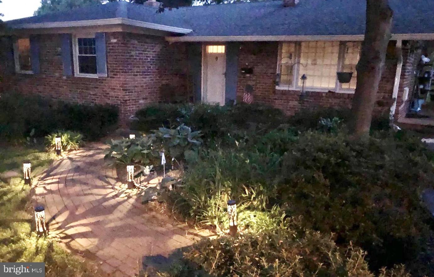 REGENCY ESTATES - Residential Lease