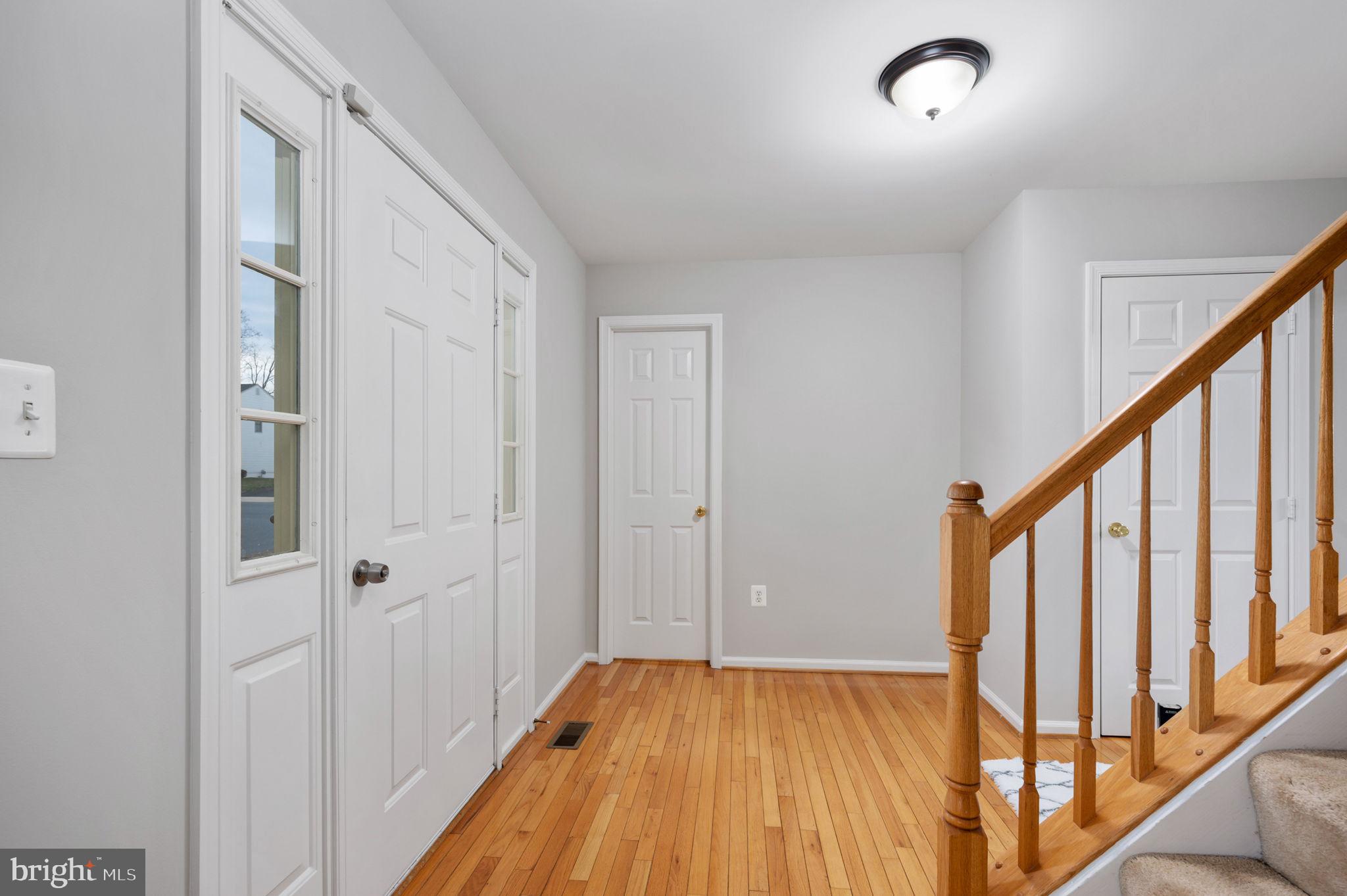 HAMPTON OAKS - Residential