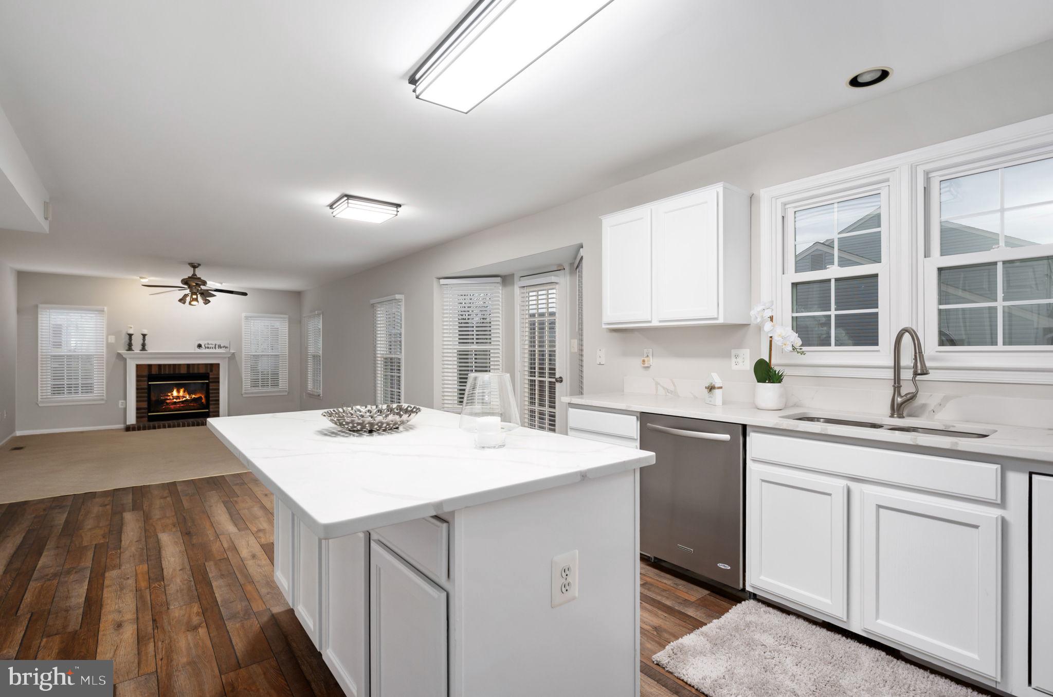 HAMPTON OAKS - Residential