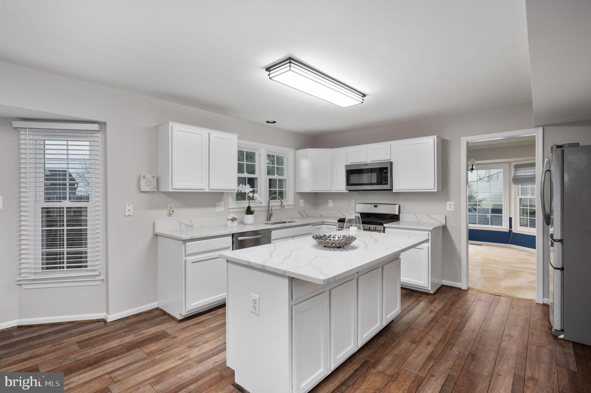 HAMPTON OAKS - Residential