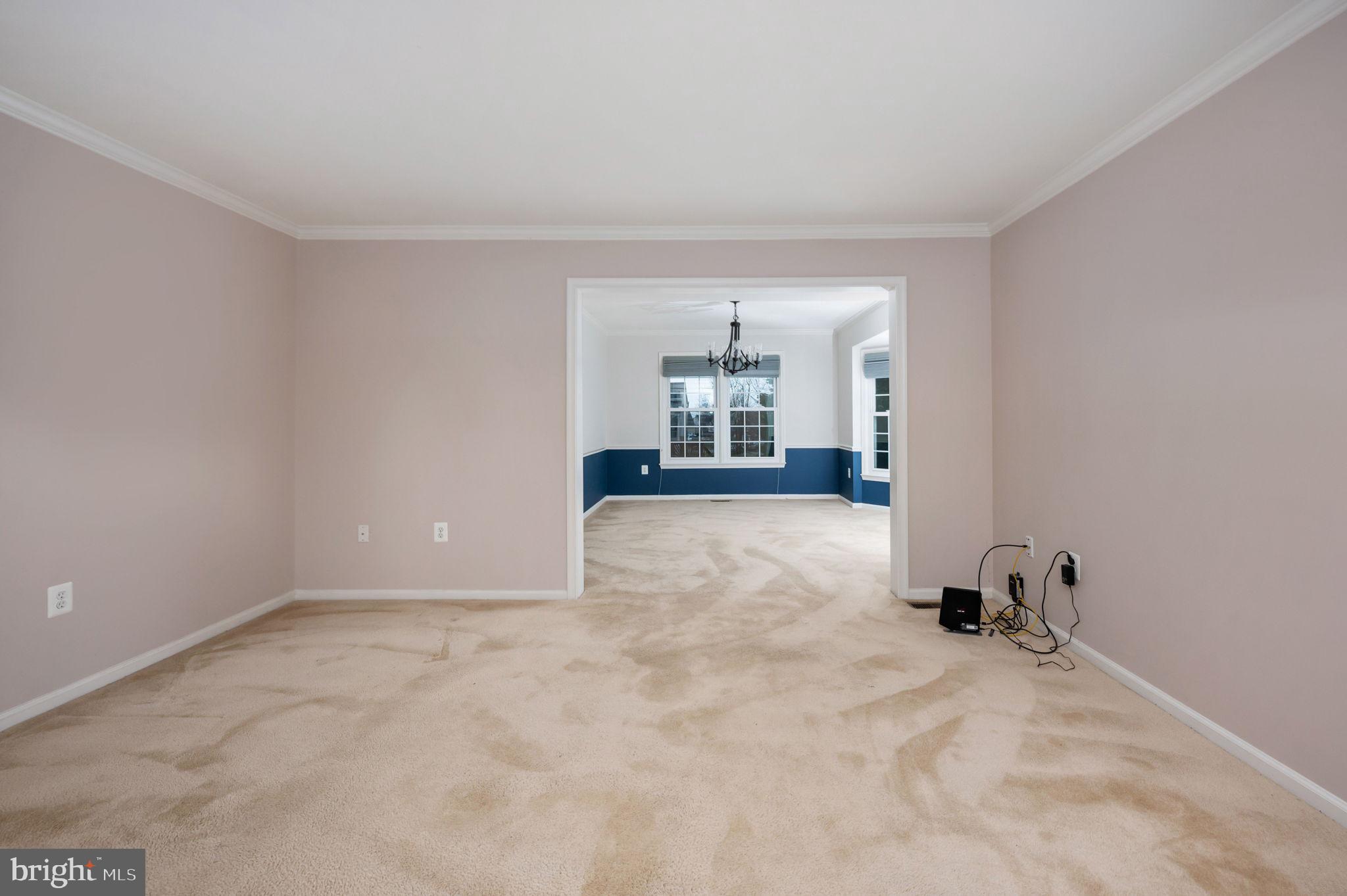 HAMPTON OAKS - Residential