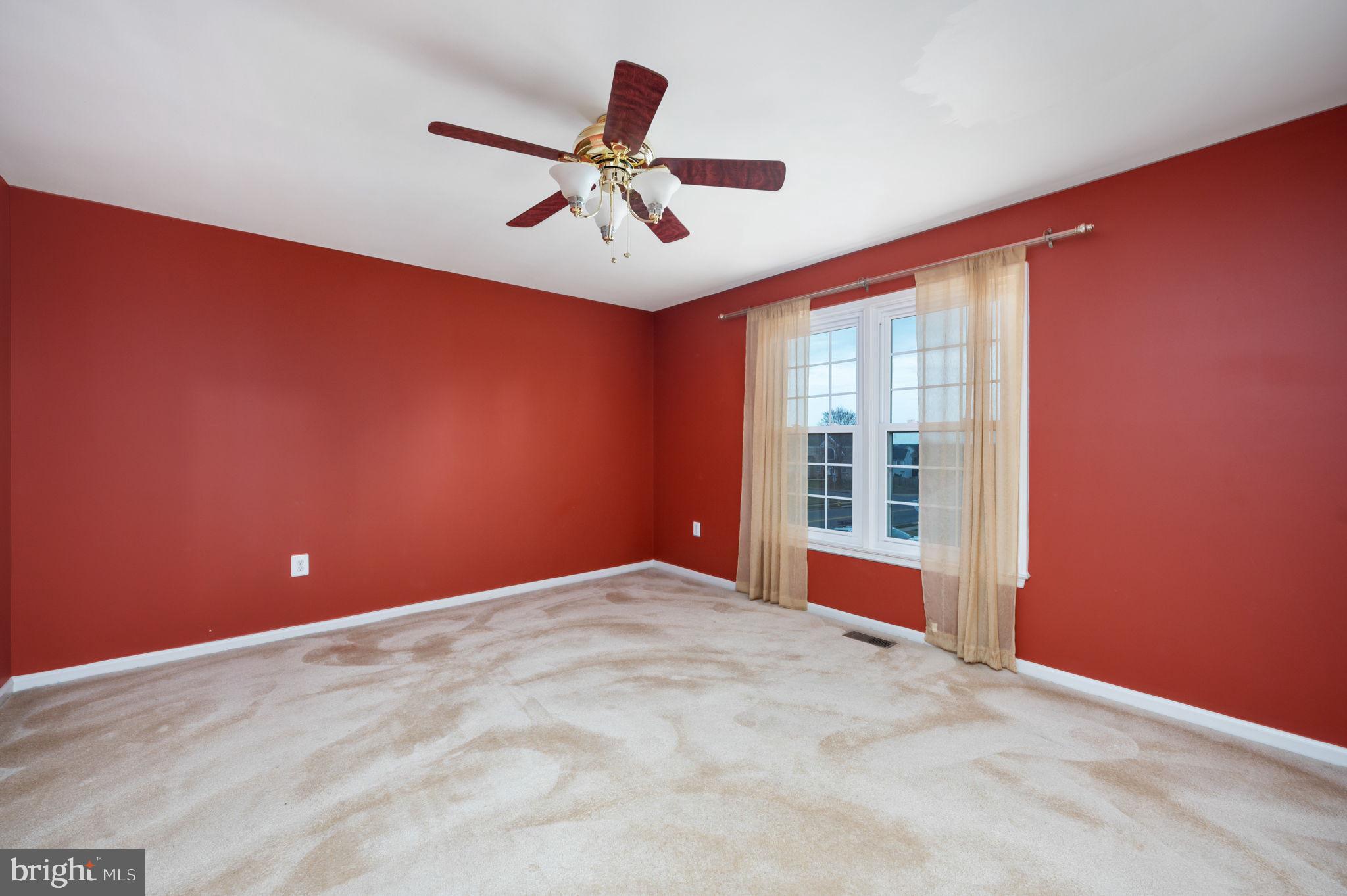 HAMPTON OAKS - Residential