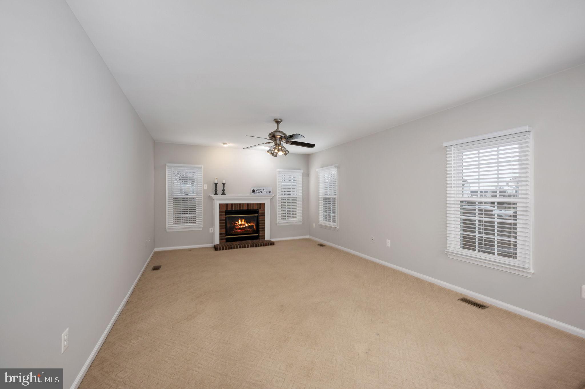 HAMPTON OAKS - Residential