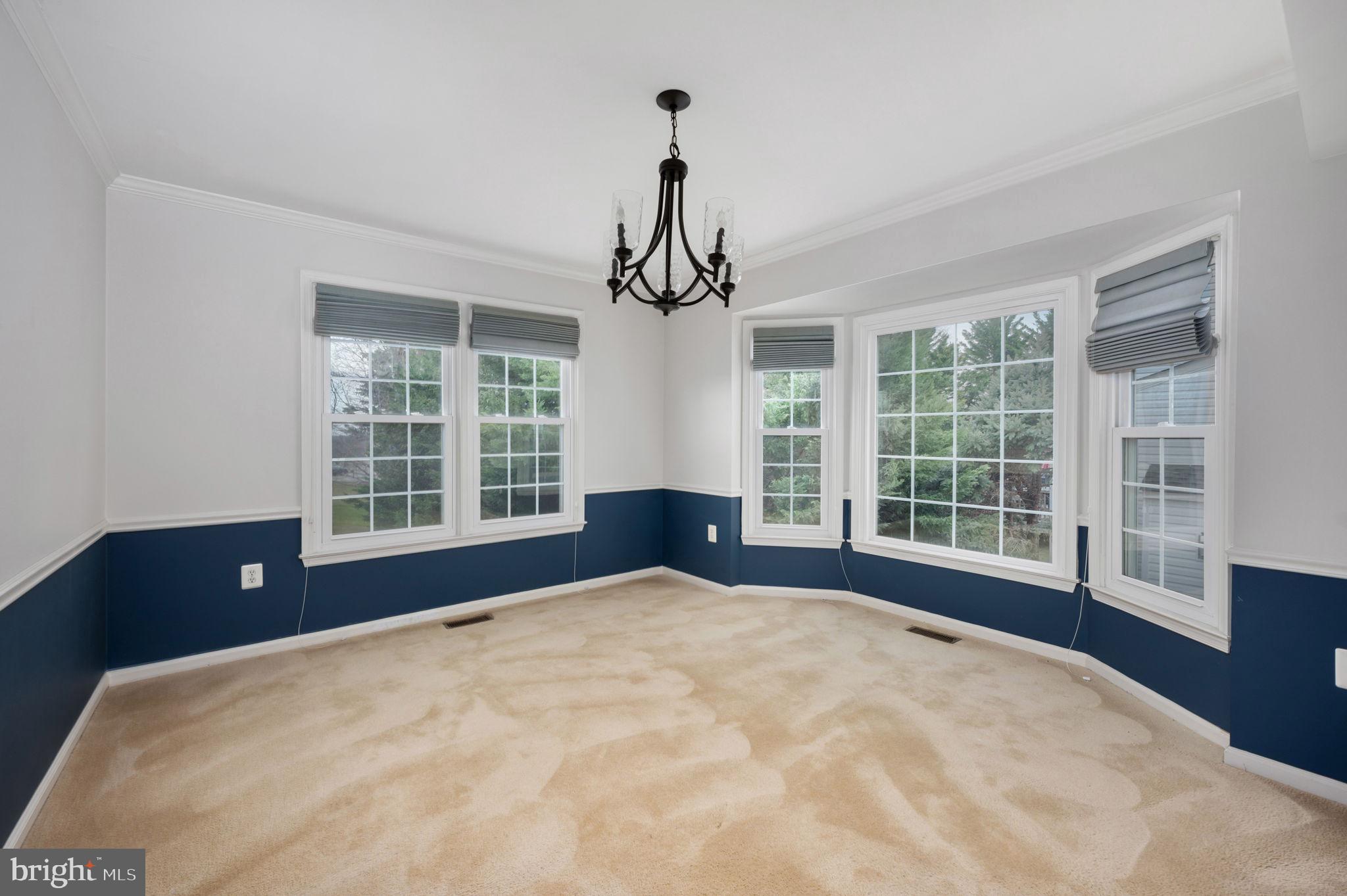 HAMPTON OAKS - Residential