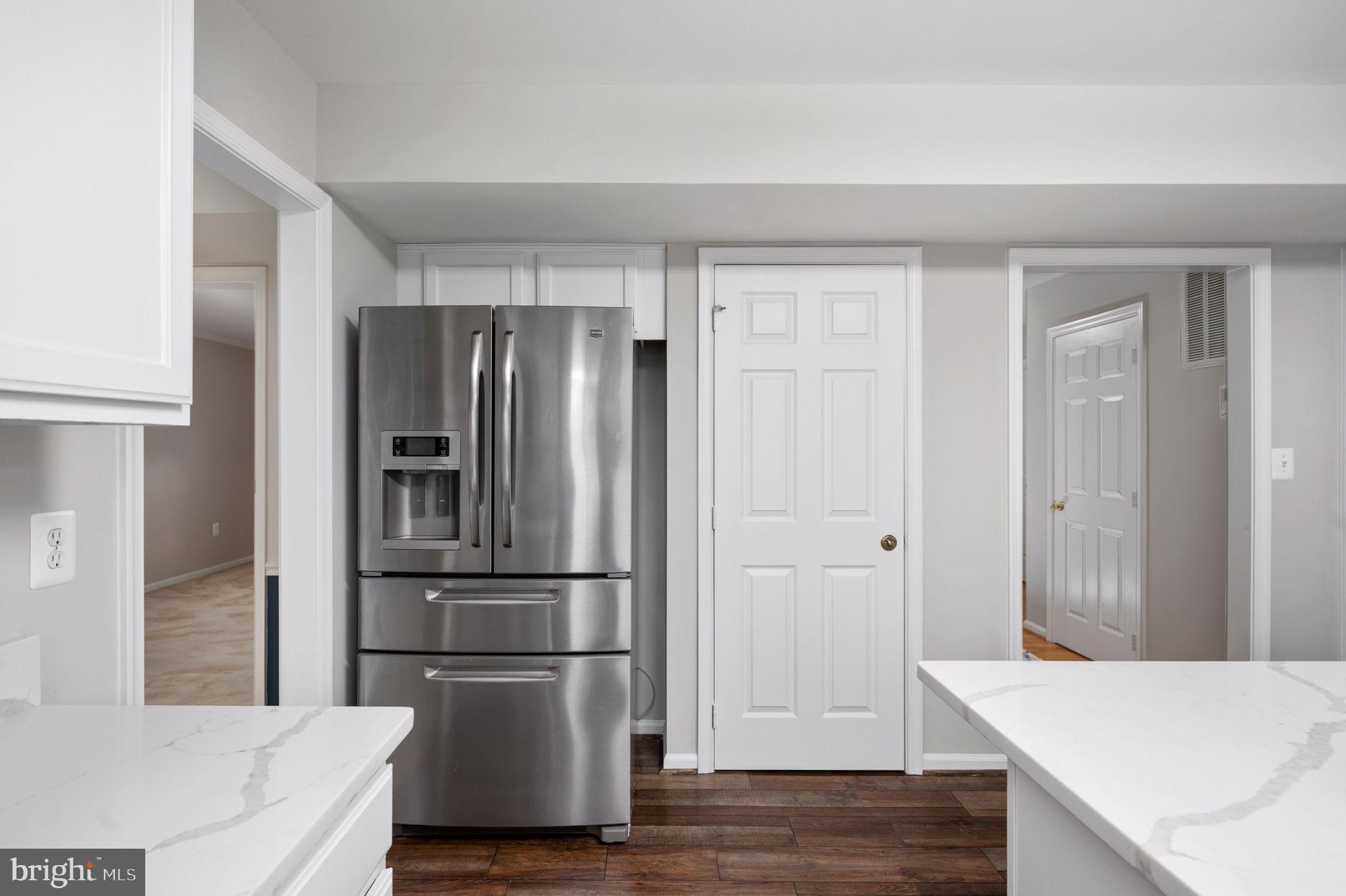 HAMPTON OAKS - Residential