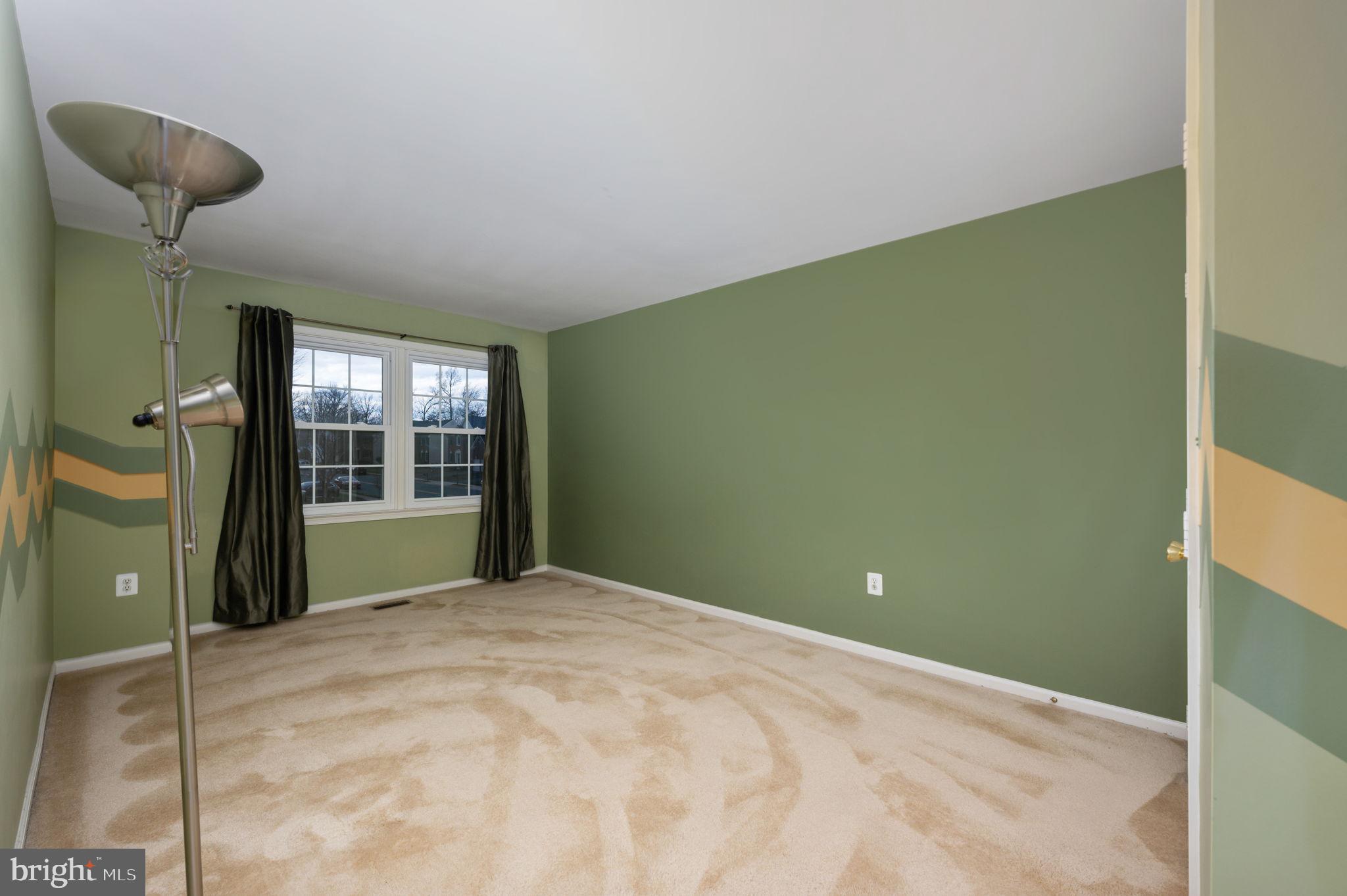 HAMPTON OAKS - Residential