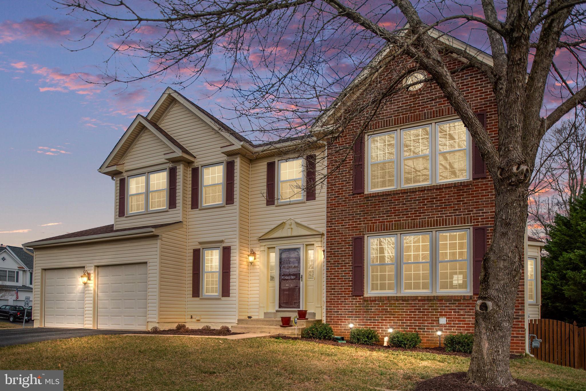 HAMPTON OAKS - Residential