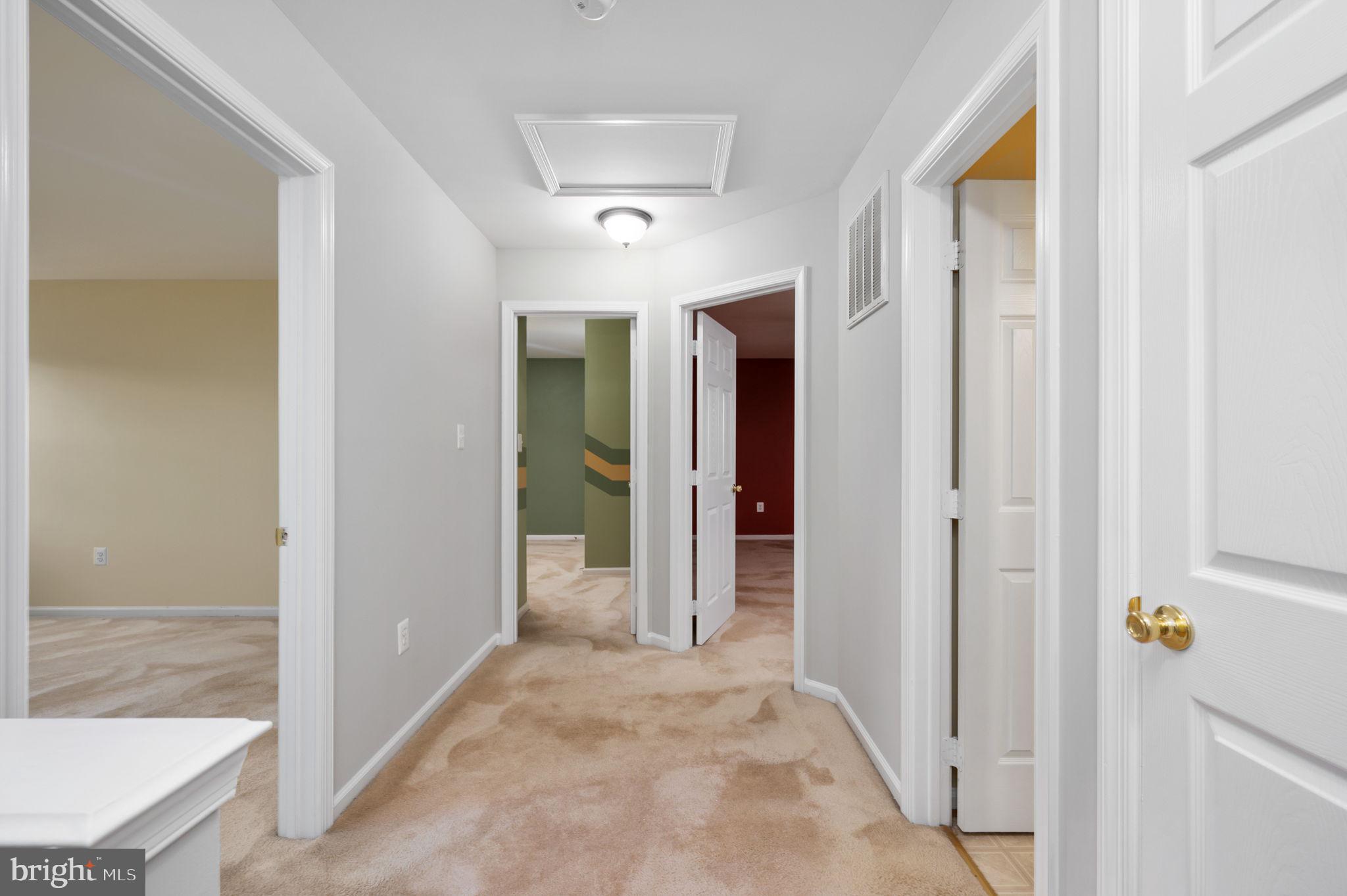 HAMPTON OAKS - Residential