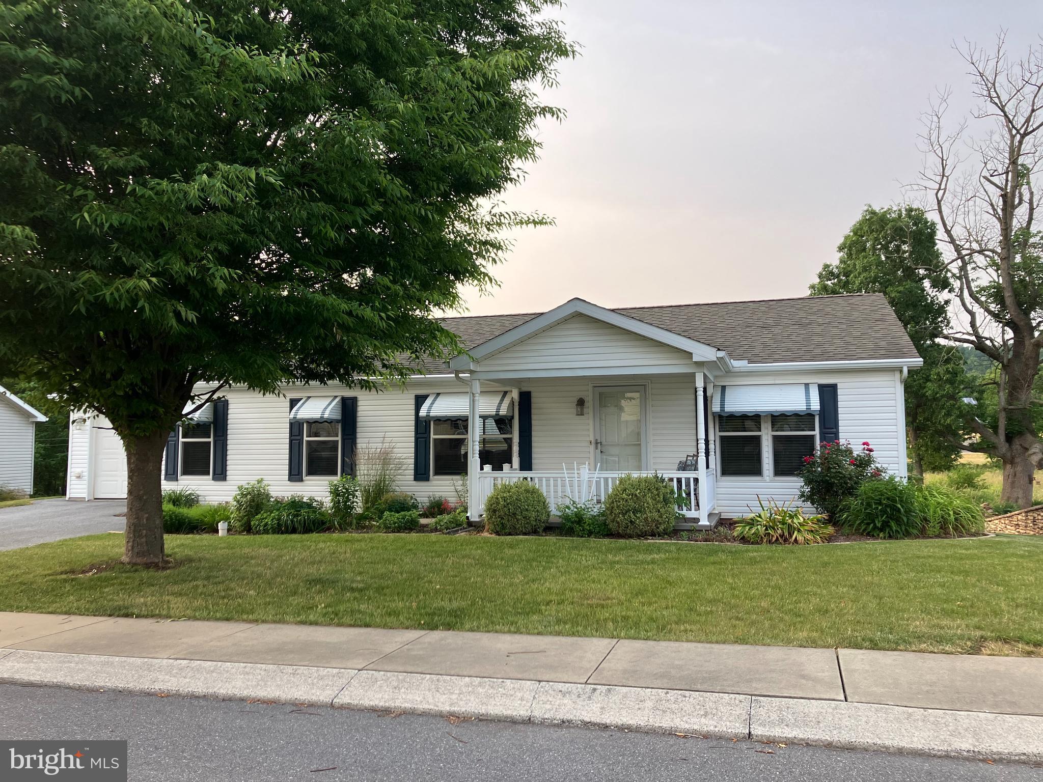 MILLBROOK MANOR MHP - Residential