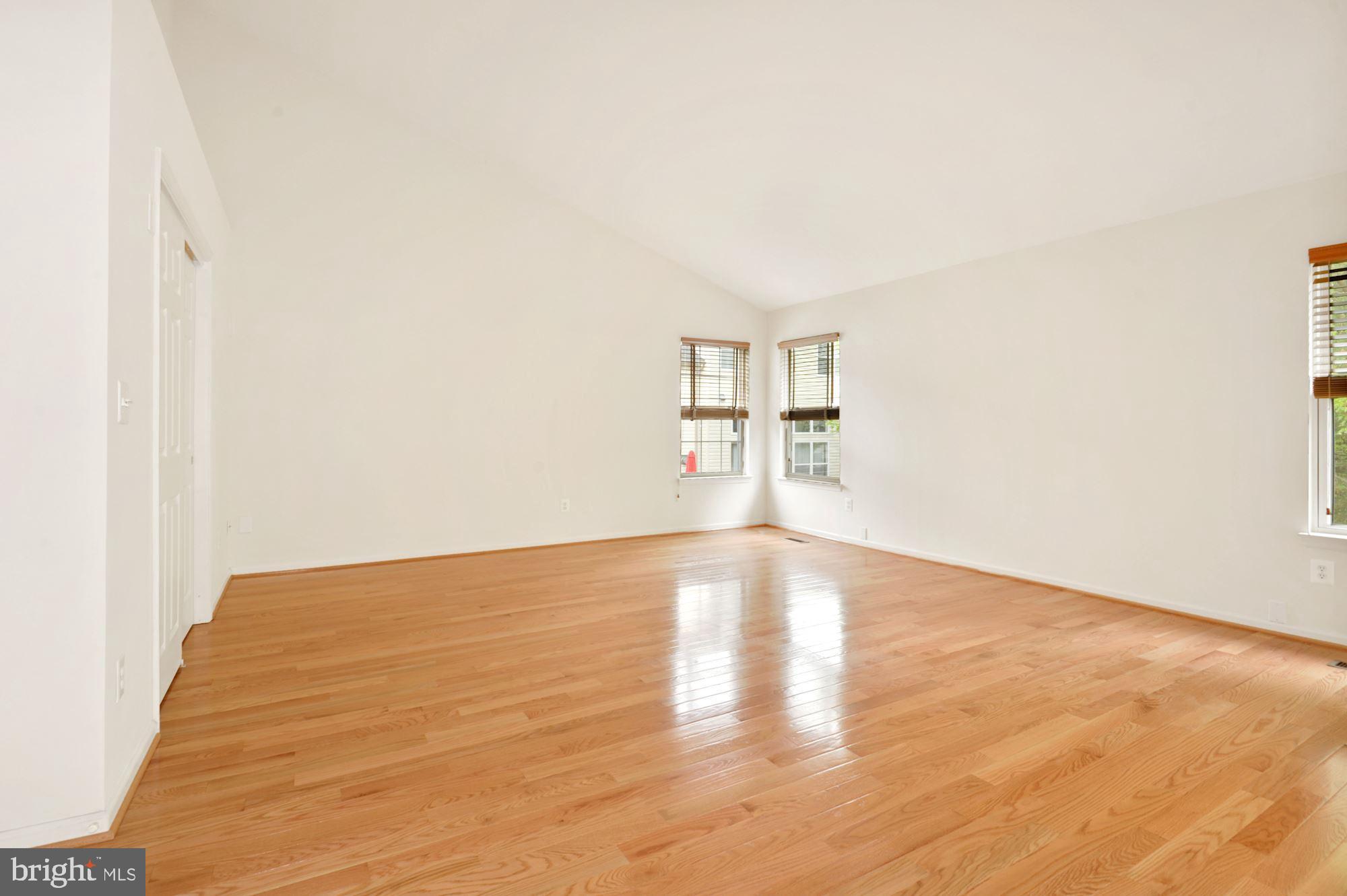 FAIR LAKES COURT - Residential Lease