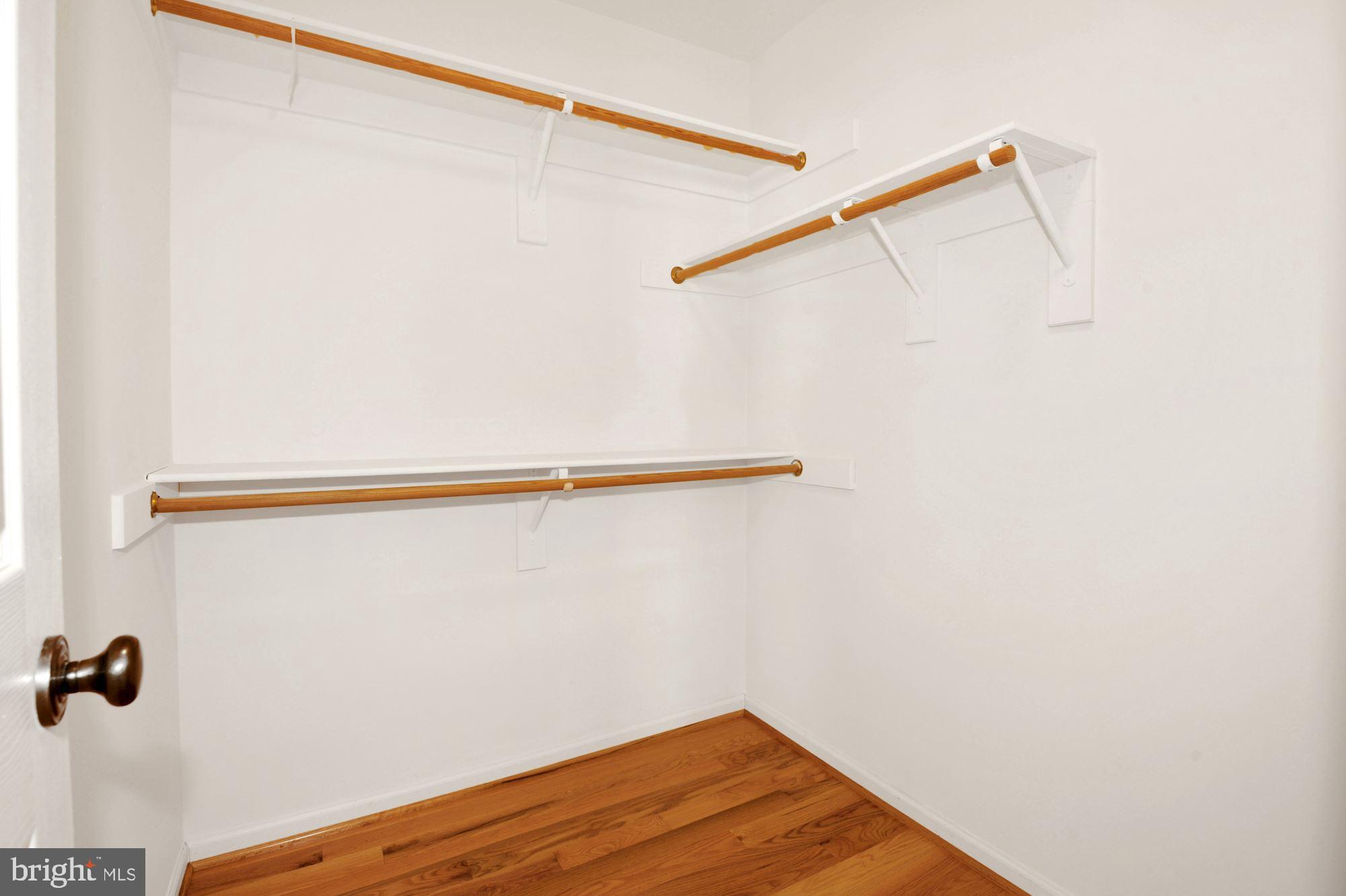 FAIR LAKES COURT - Residential Lease