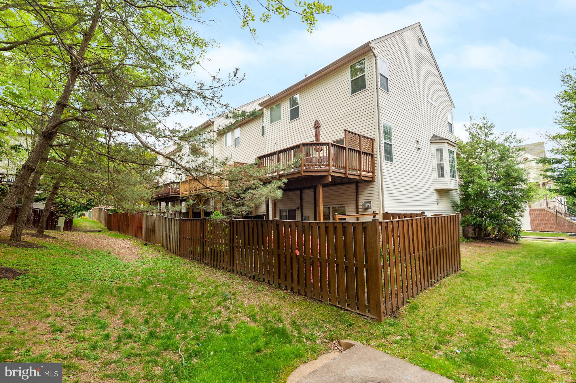 FAIR LAKES COURT - Residential Lease