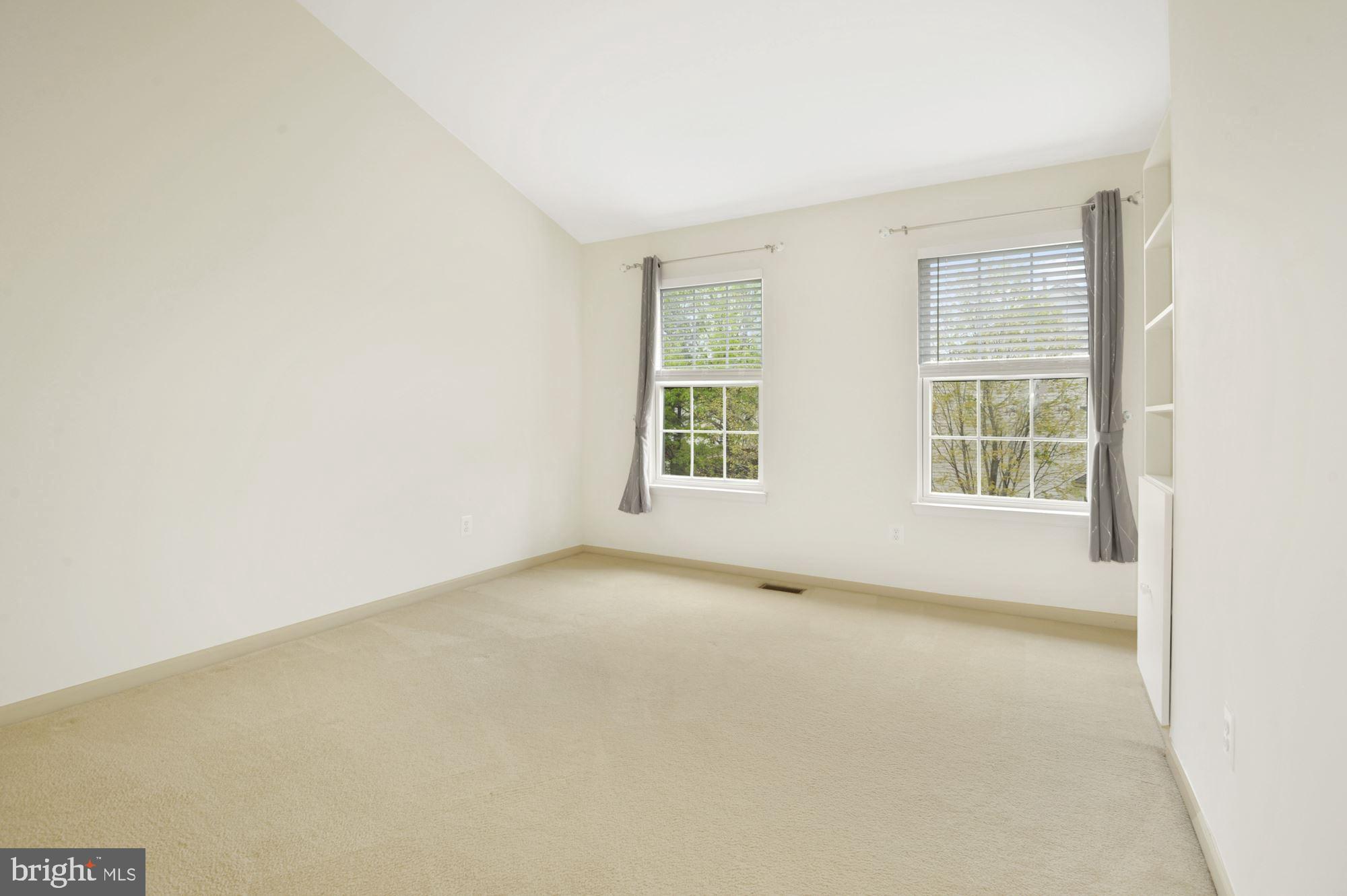 FAIR LAKES COURT - Residential Lease