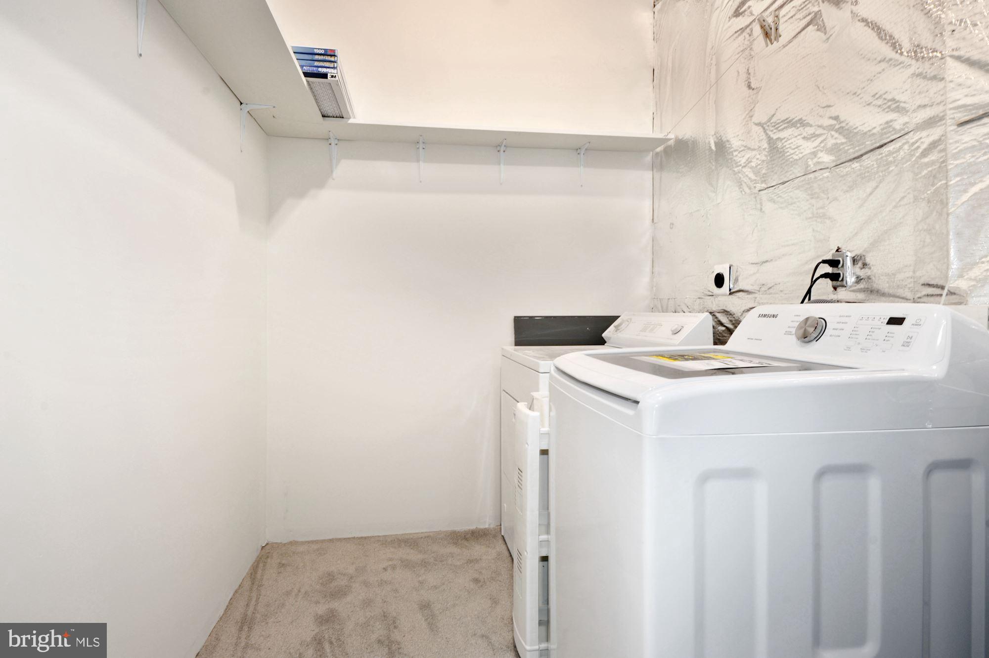 FAIR LAKES COURT - Residential Lease