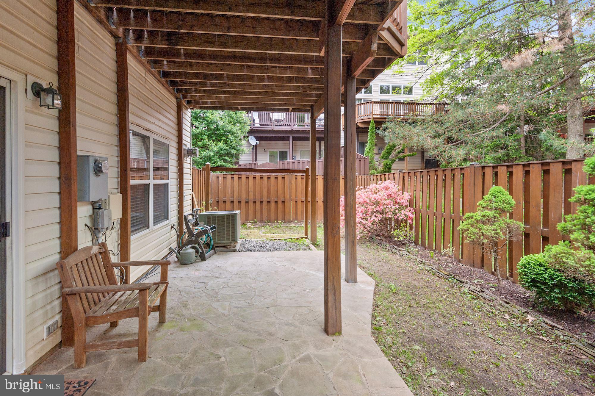 FAIR LAKES COURT - Residential Lease