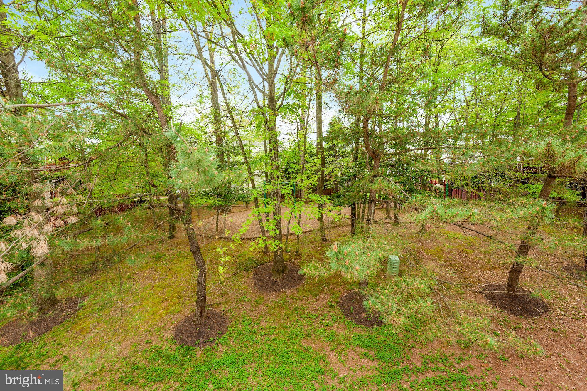 FAIR LAKES COURT - Residential Lease