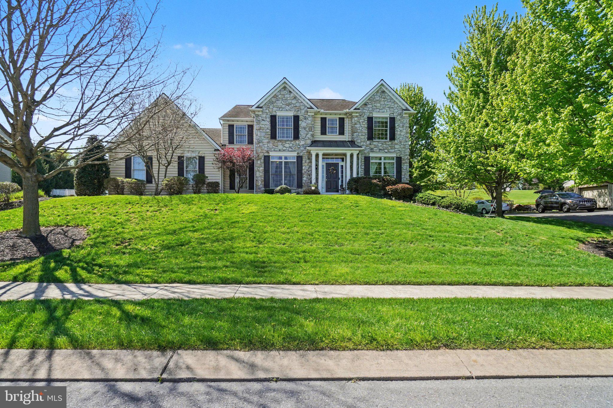 2118 MEADOW RIDGE DRIVE