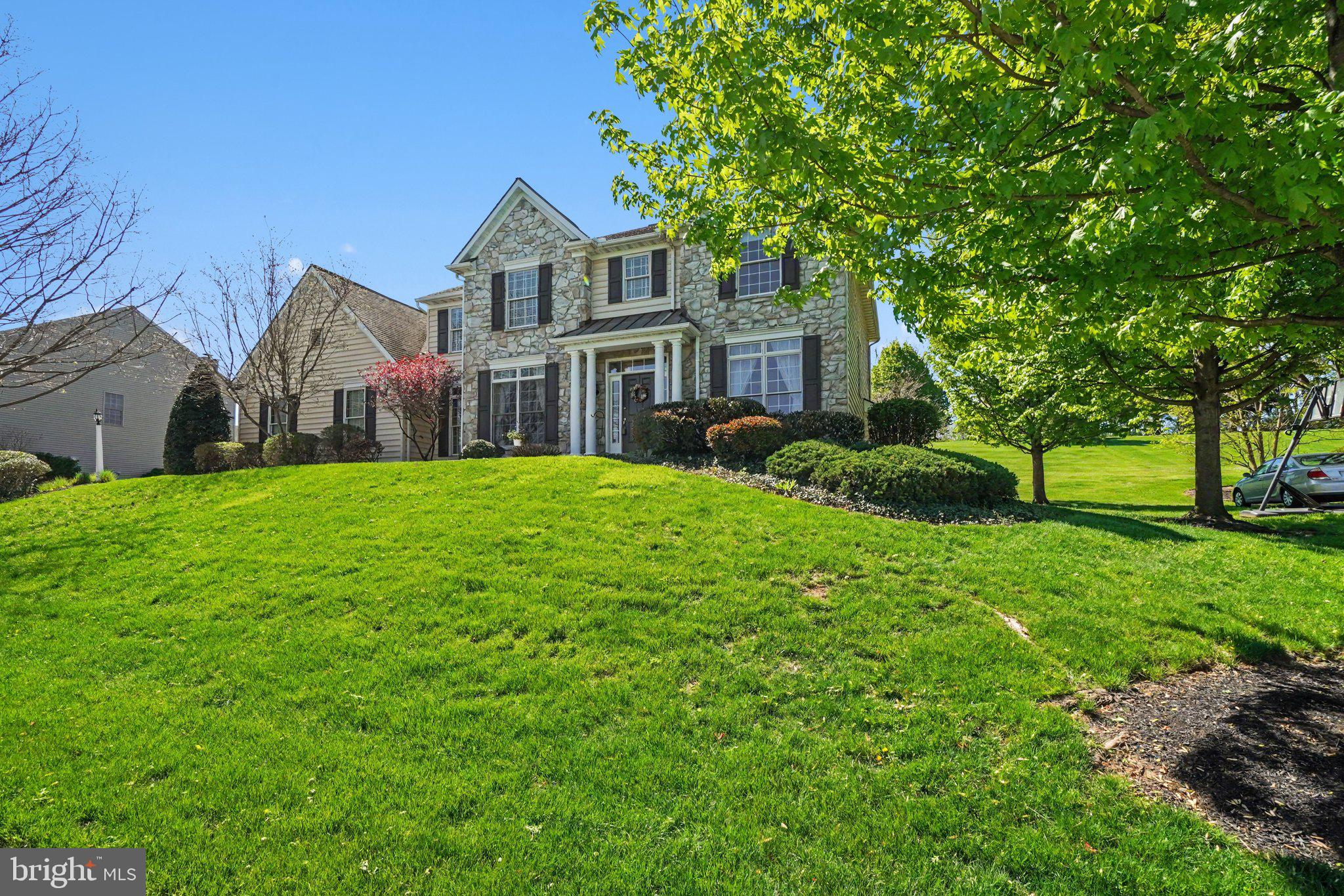 2118 MEADOW RIDGE DRIVE