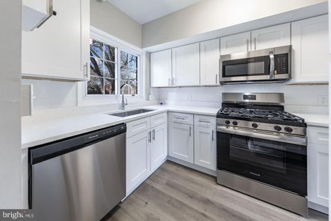 Photo of 1604 Preston Road, ALEXANDRIA, VA 22302 (MLS # VAAX2058718)