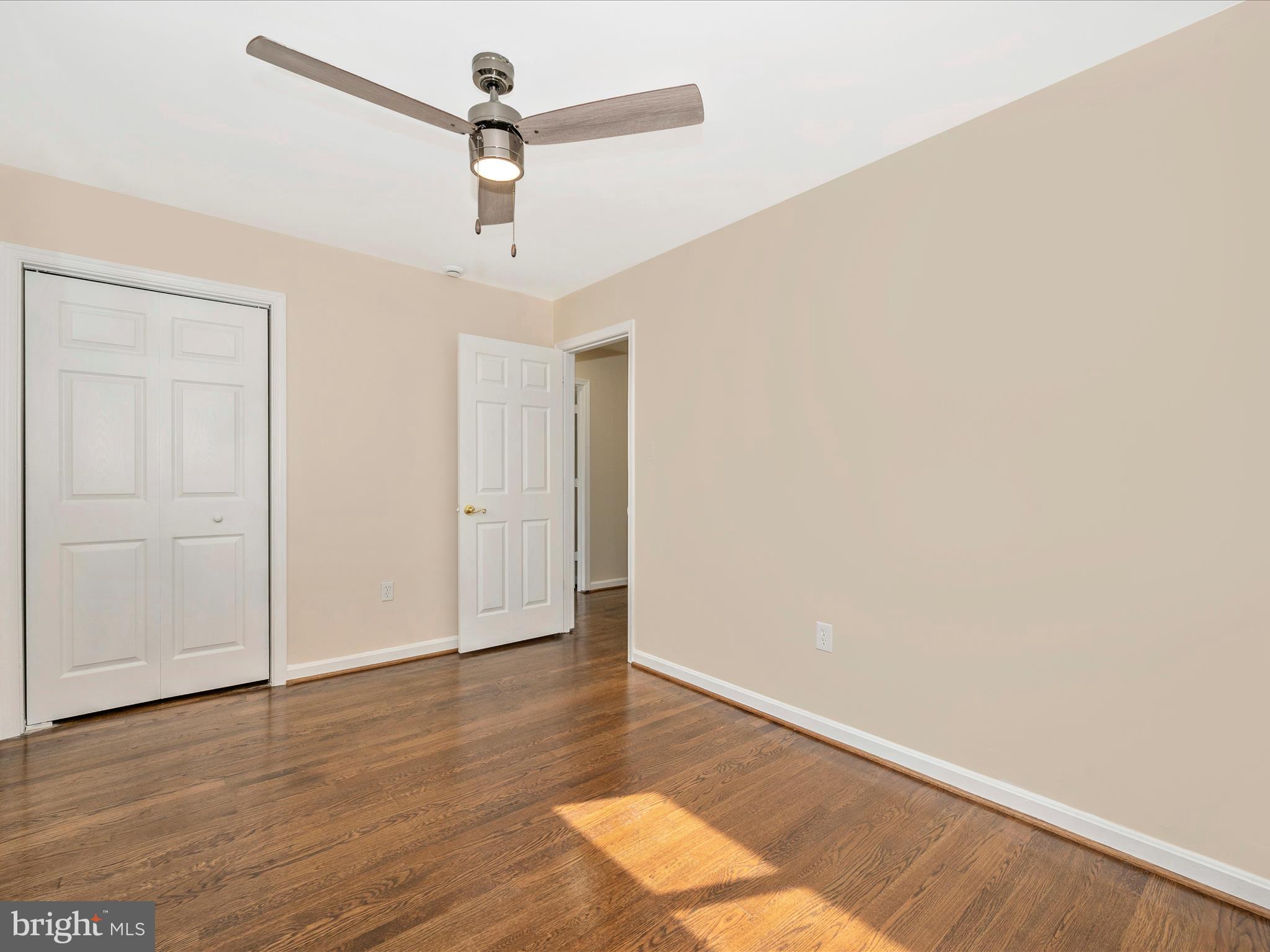 FOREST KNOLLS - Residential