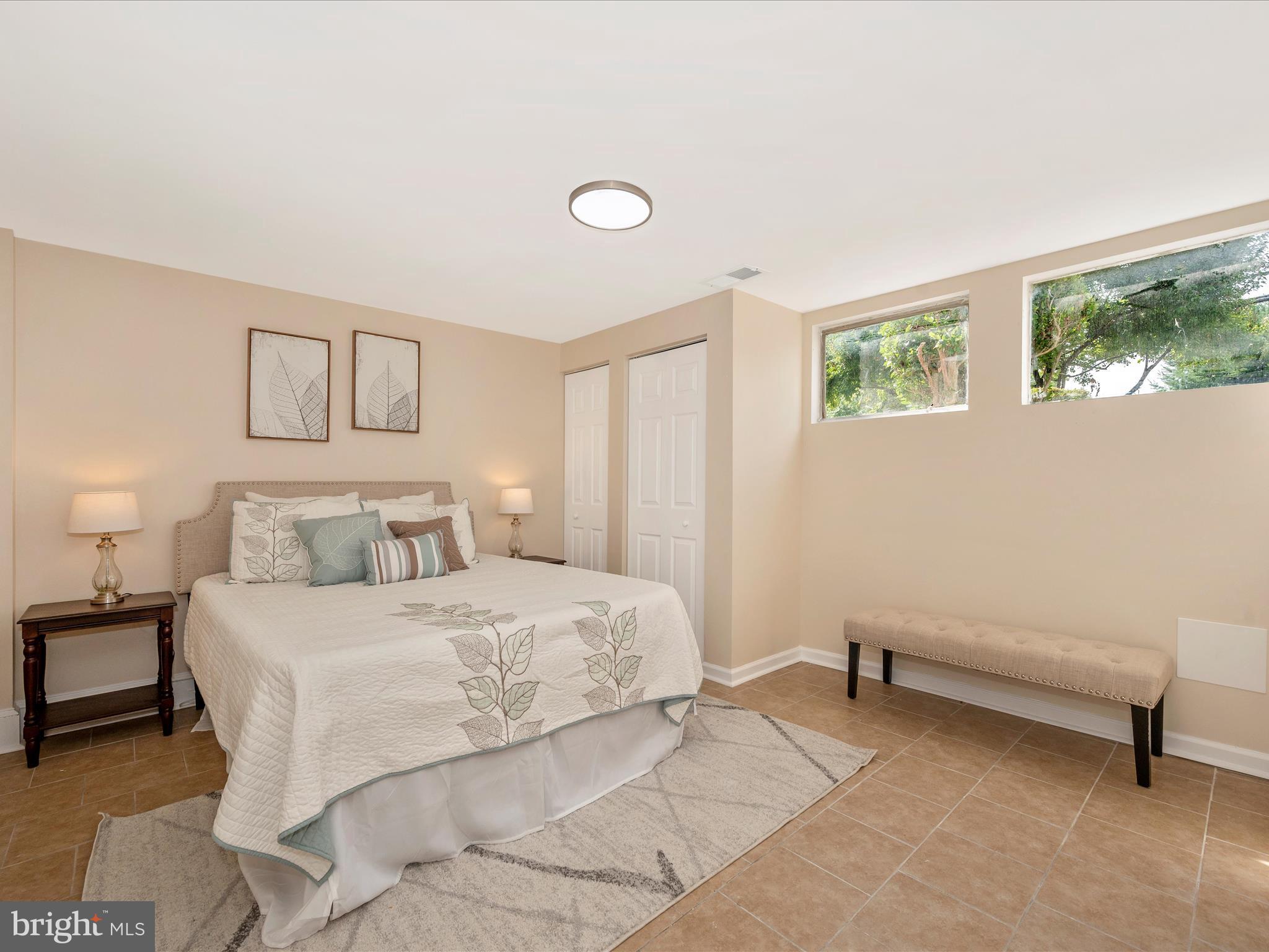 FOREST KNOLLS - Residential