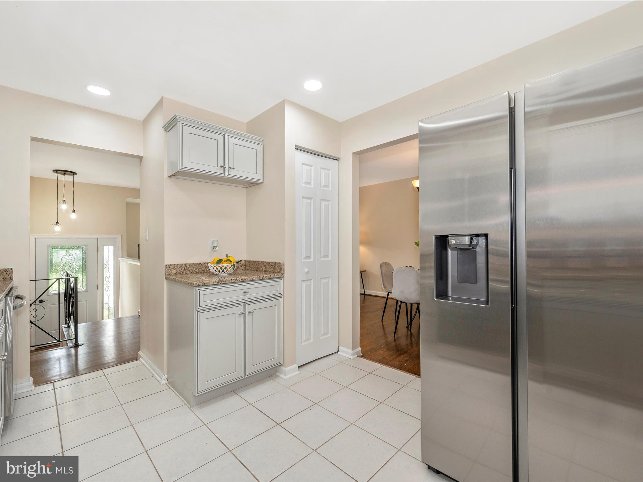 FOREST KNOLLS - Residential