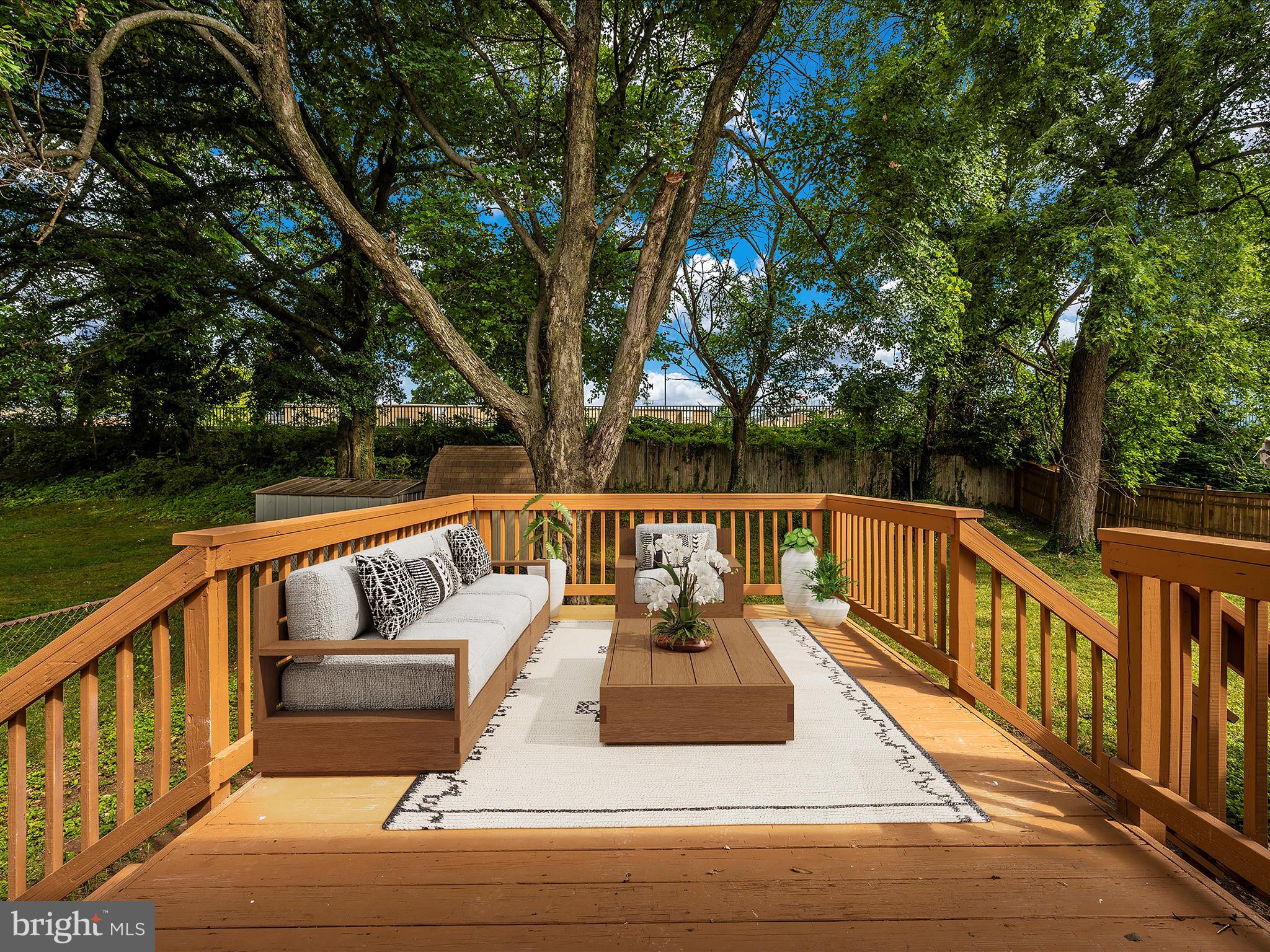 FOREST KNOLLS - Residential