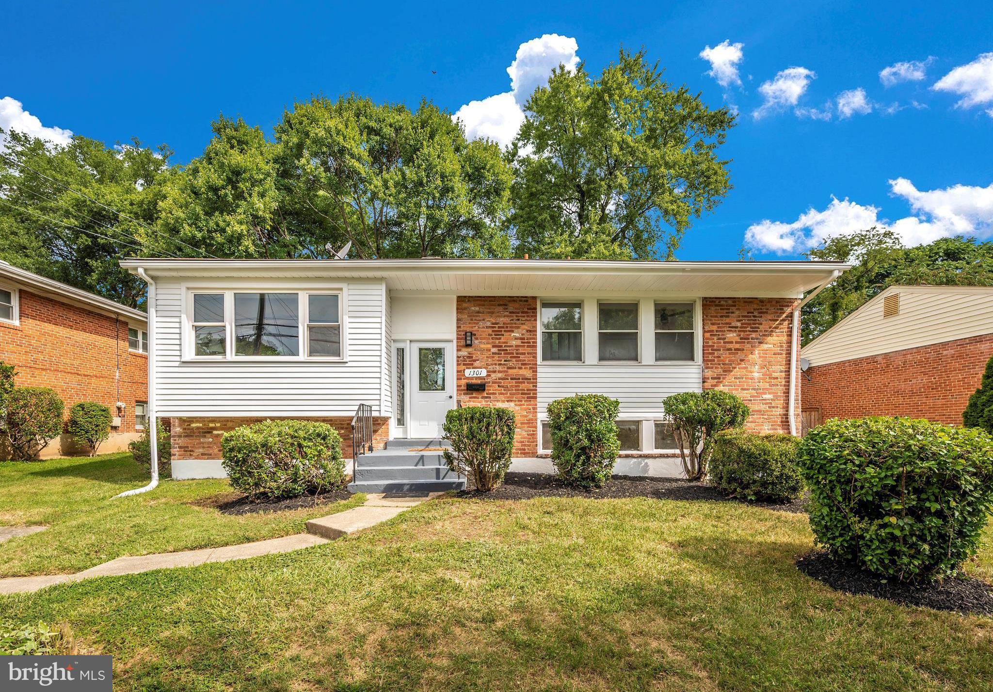 FOREST KNOLLS - Residential