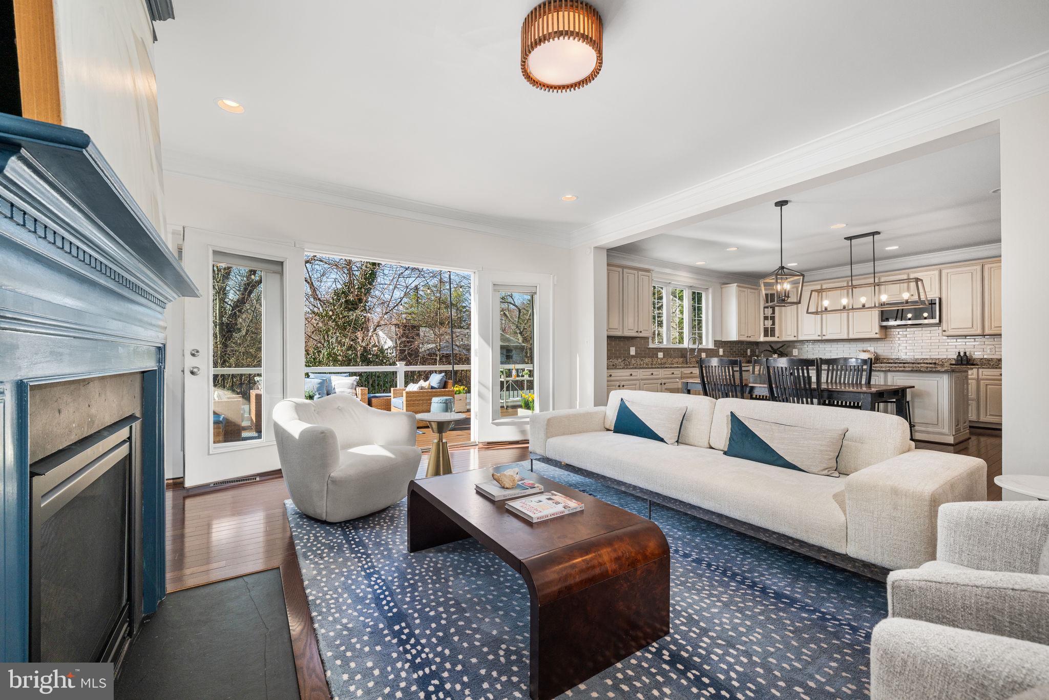 8032 WASHINGTON ROAD